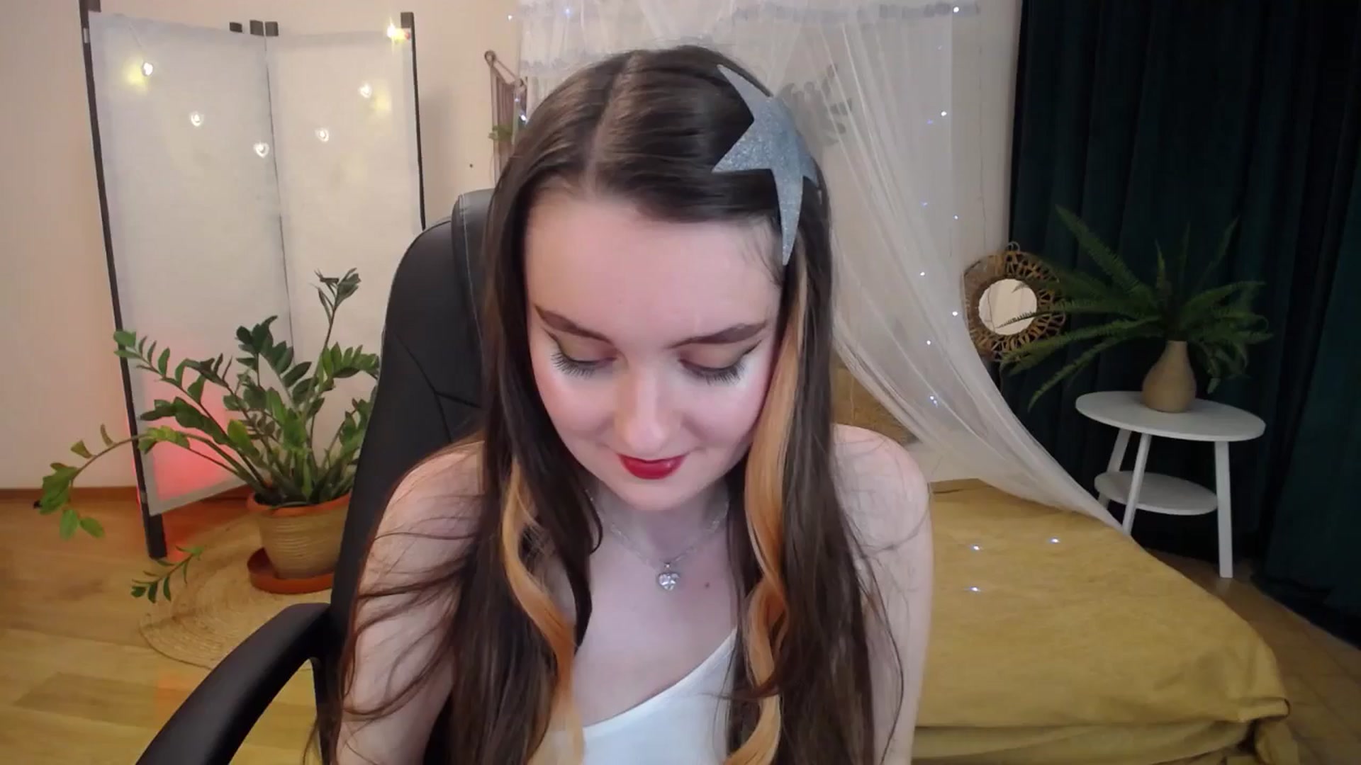 Gallery image thumbnail from Milim_Nava's myfreecams stream on, 05/18/2025, 18:29 image 1 of 20