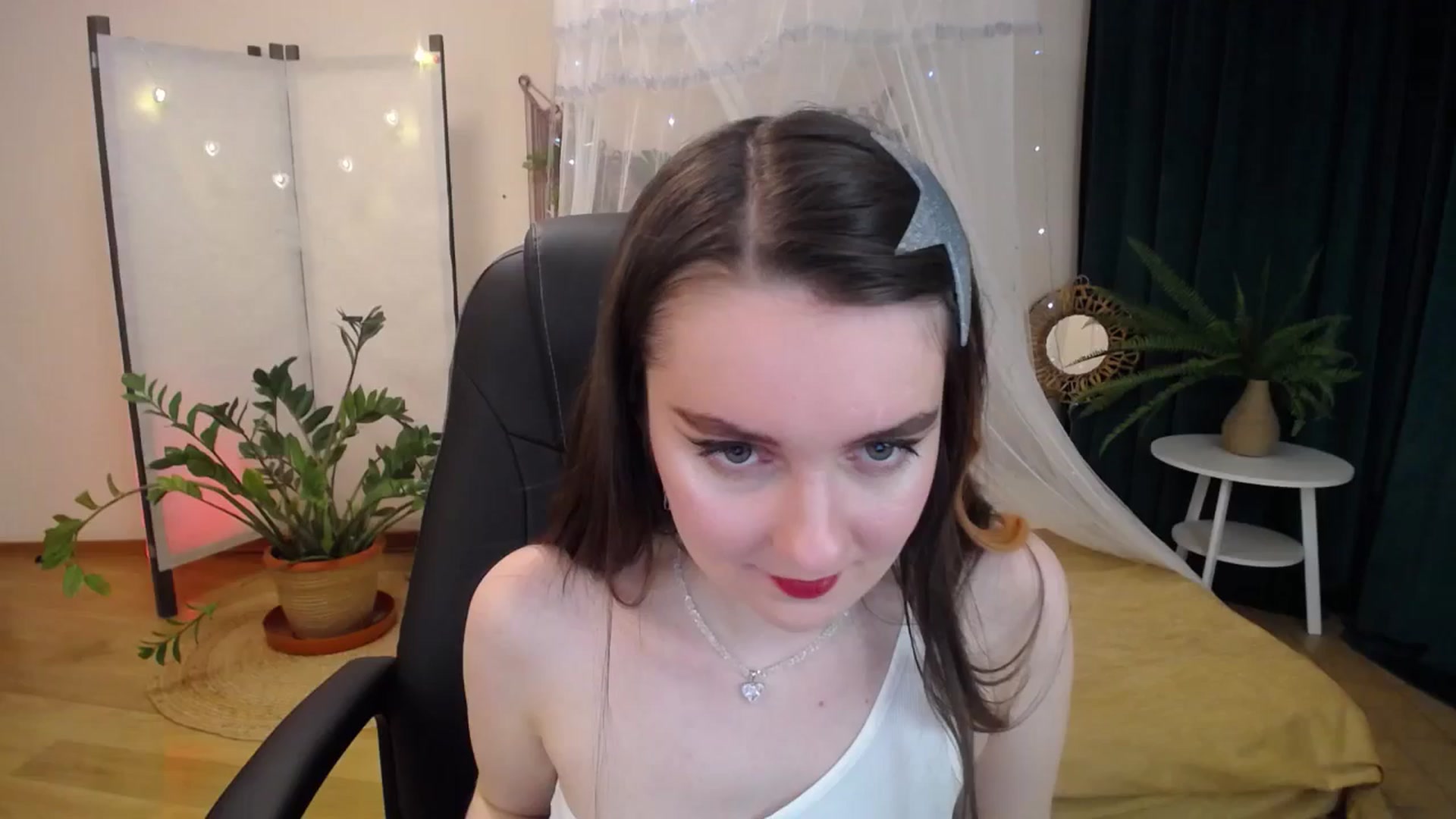Gallery image thumbnail from Milim_Nava's myfreecams stream on, 05/18/2025, 19:45 image 1 of 20