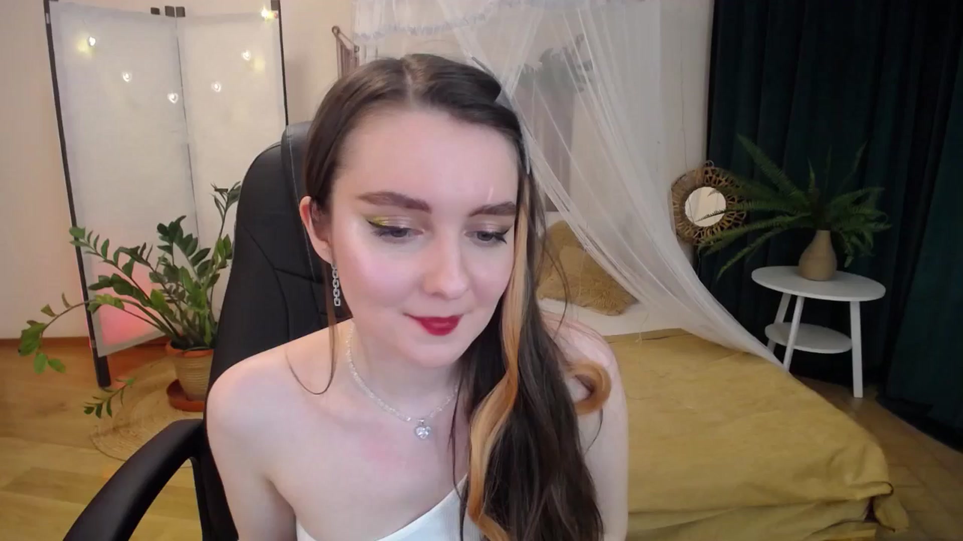 Gallery image thumbnail from Milim_Nava's myfreecams stream on, 05/18/2025, 19:45 image 17 of 20