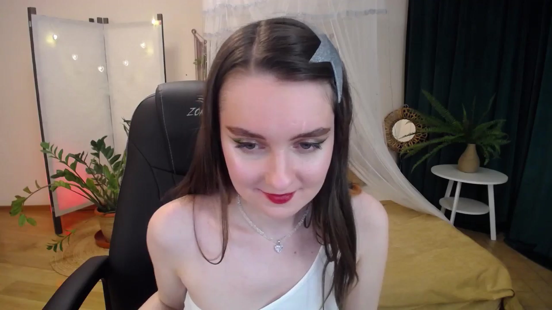 Gallery image thumbnail from Milim_Nava's myfreecams stream on, 05/18/2025, 19:45 image 12 of 20