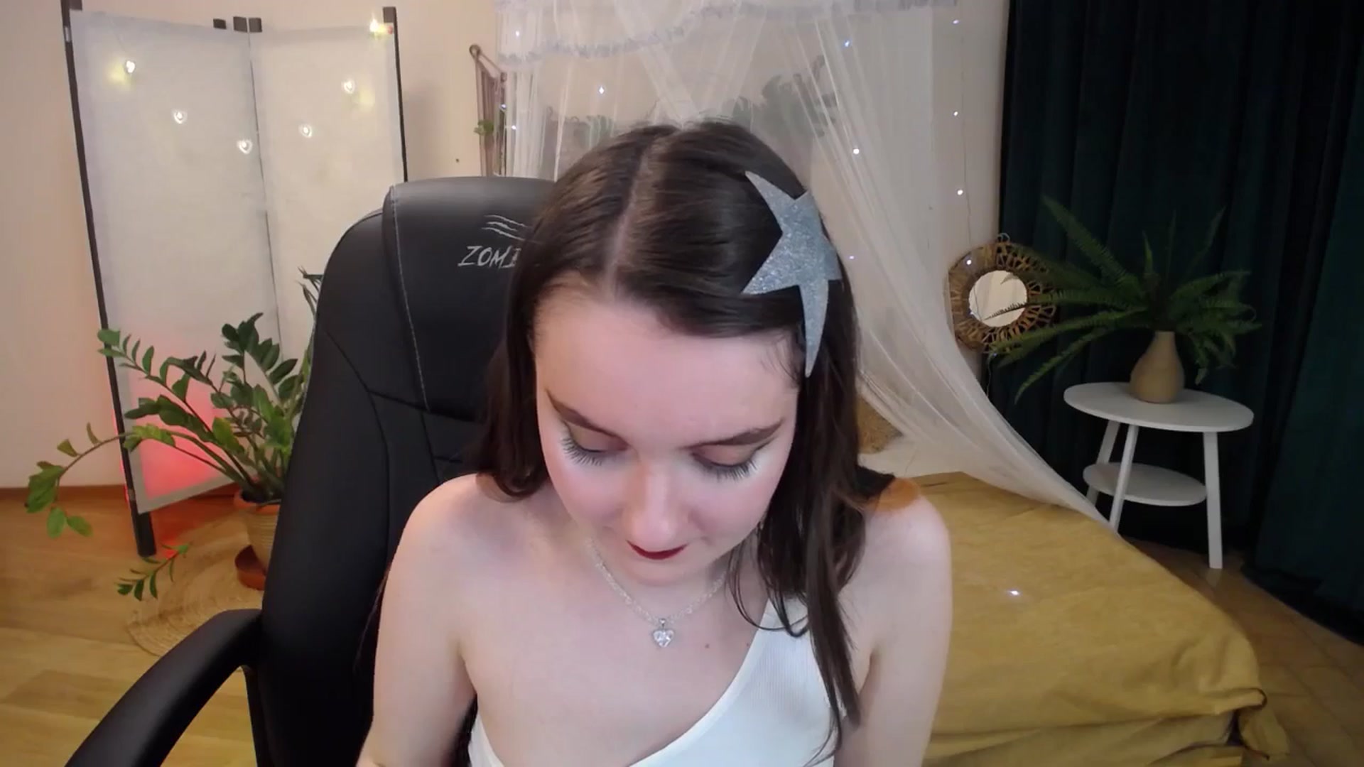 Gallery image thumbnail from Milim_Nava's myfreecams stream on, 05/18/2025, 20:59 image 14 of 20