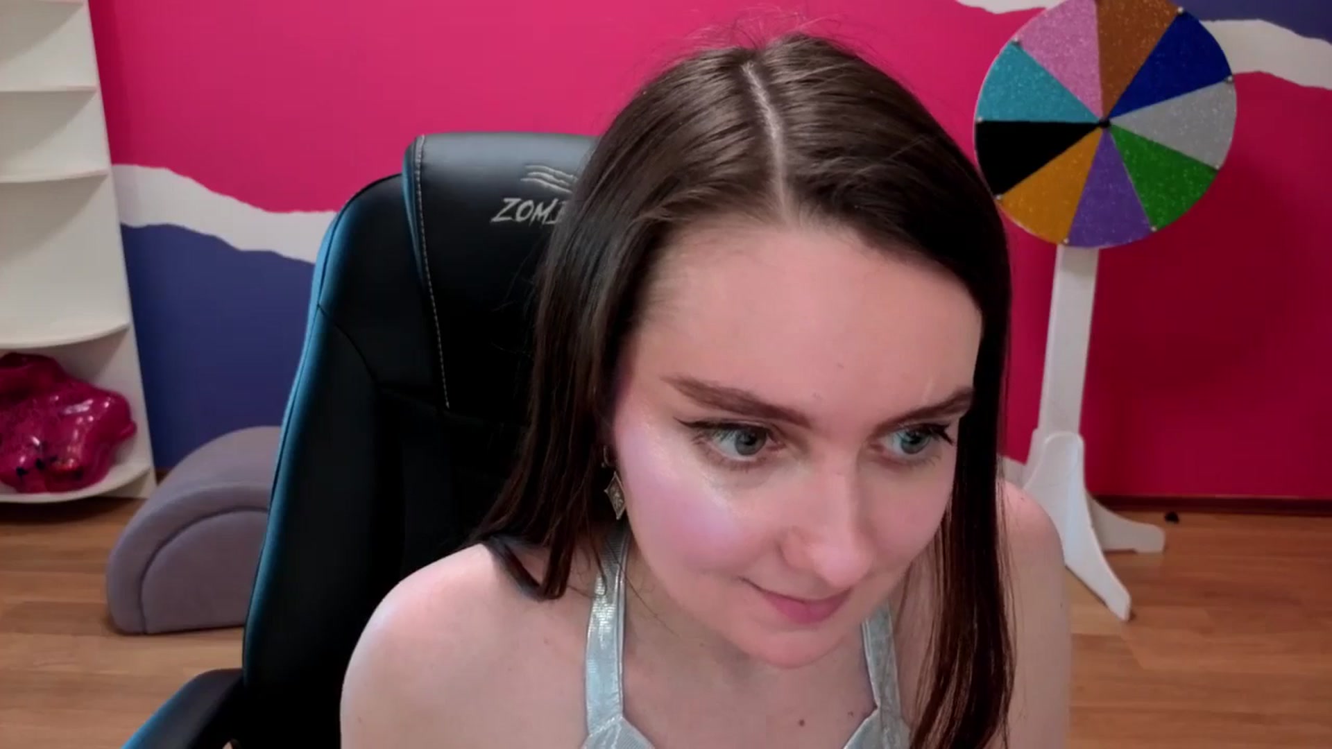 Gallery image thumbnail from Milim_Nava's myfreecams stream on, 05/27/2025, 09:50 image 19 of 20