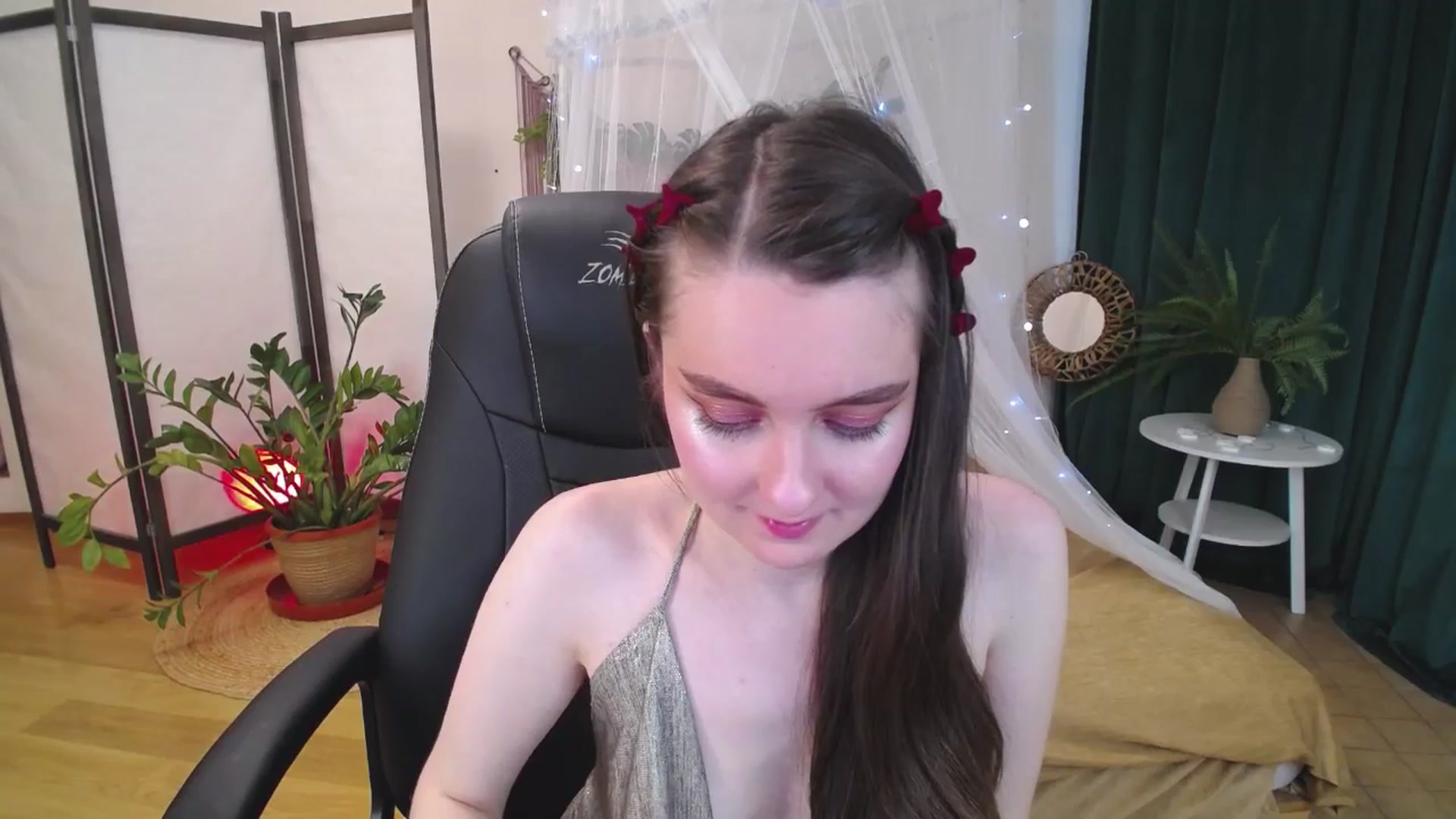 Gallery image thumbnail from Milim_Nava's myfreecams stream on, 05/28/2025, 09:19 image 17 of 20