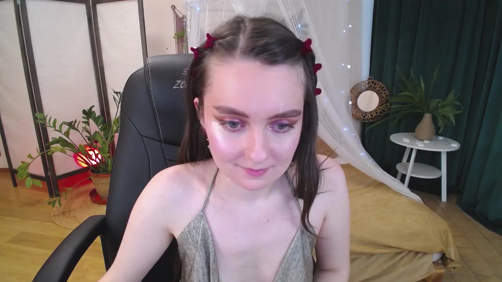 Gallery image thumbnail from Milim_Nava's myfreecams stream on, 05/28/2025, 10:39 image 12 of 20
