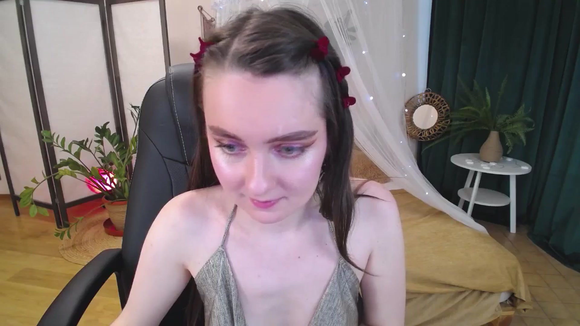 Gallery image thumbnail from Milim_Nava's myfreecams stream on, 05/28/2025, 10:39 image 11 of 20
