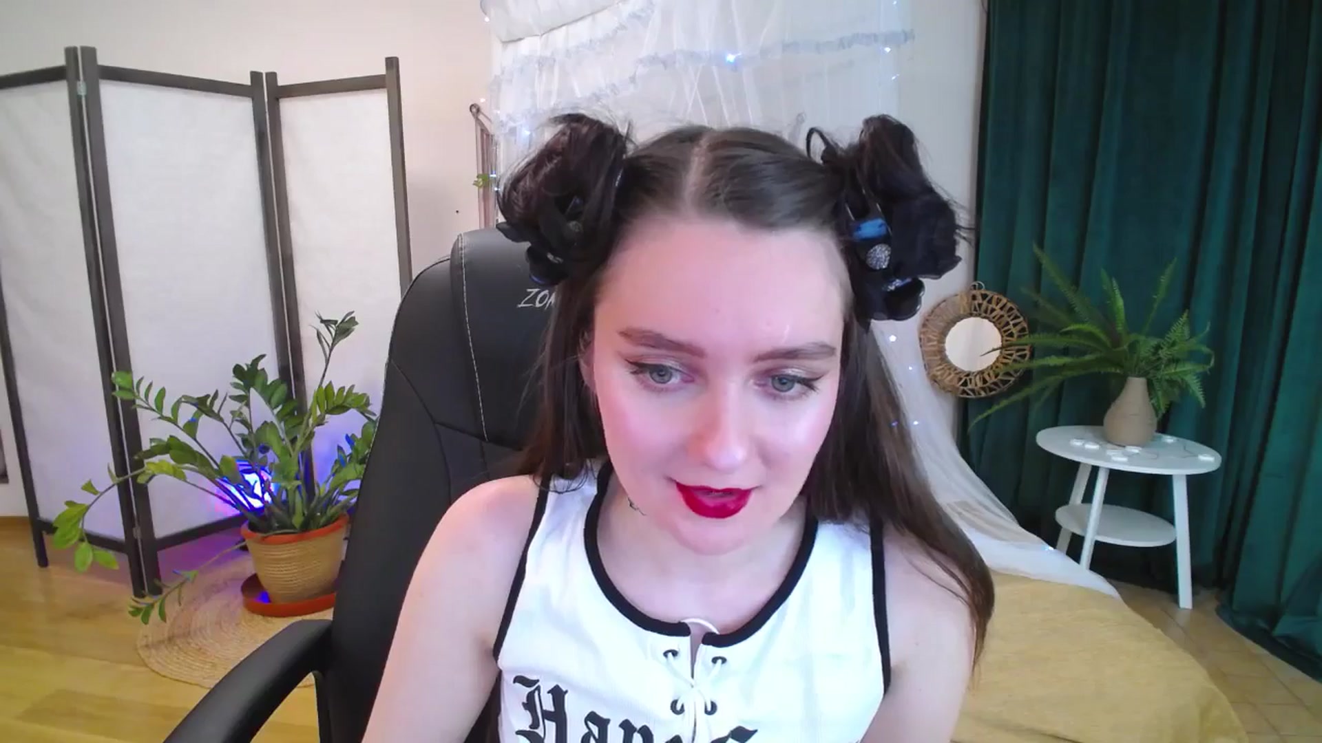 Gallery image thumbnail from Milim_Nava's myfreecams stream on, 05/30/2025, 18:45 image 5 of 20