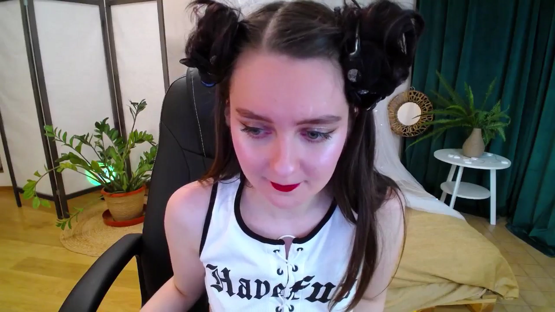 Gallery image thumbnail from Milim_Nava's myfreecams stream on, 05/30/2025, 20:35 image 17 of 20
