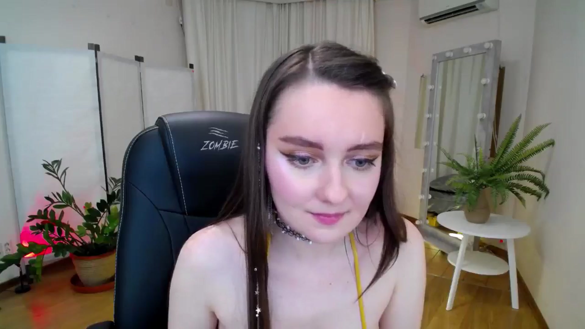 Gallery image thumbnail from Milim_Nava's myfreecams stream on, 06/13/2025, 20:29 image 19 of 20