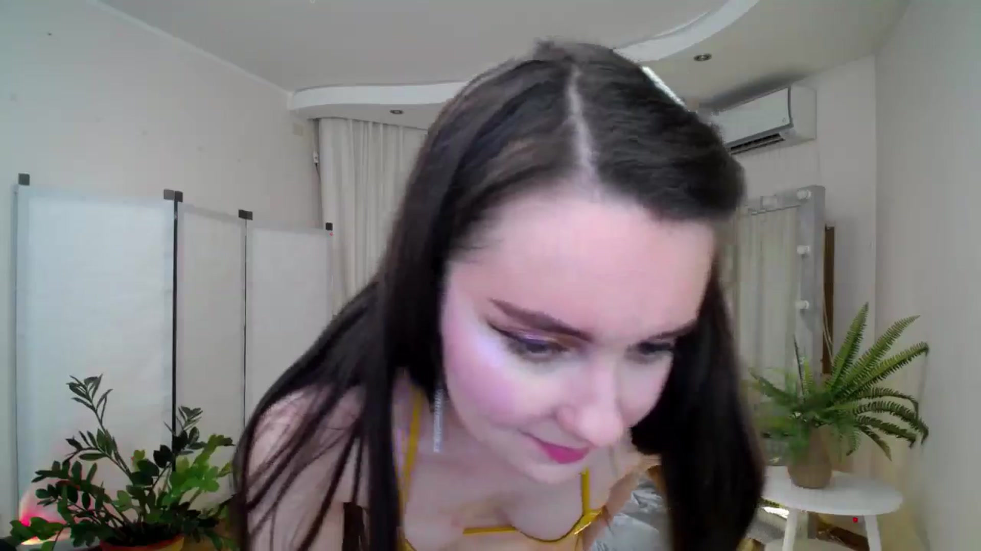 Gallery image thumbnail from Milim_Nava's myfreecams stream on, 06/13/2025, 20:29 image 15 of 20