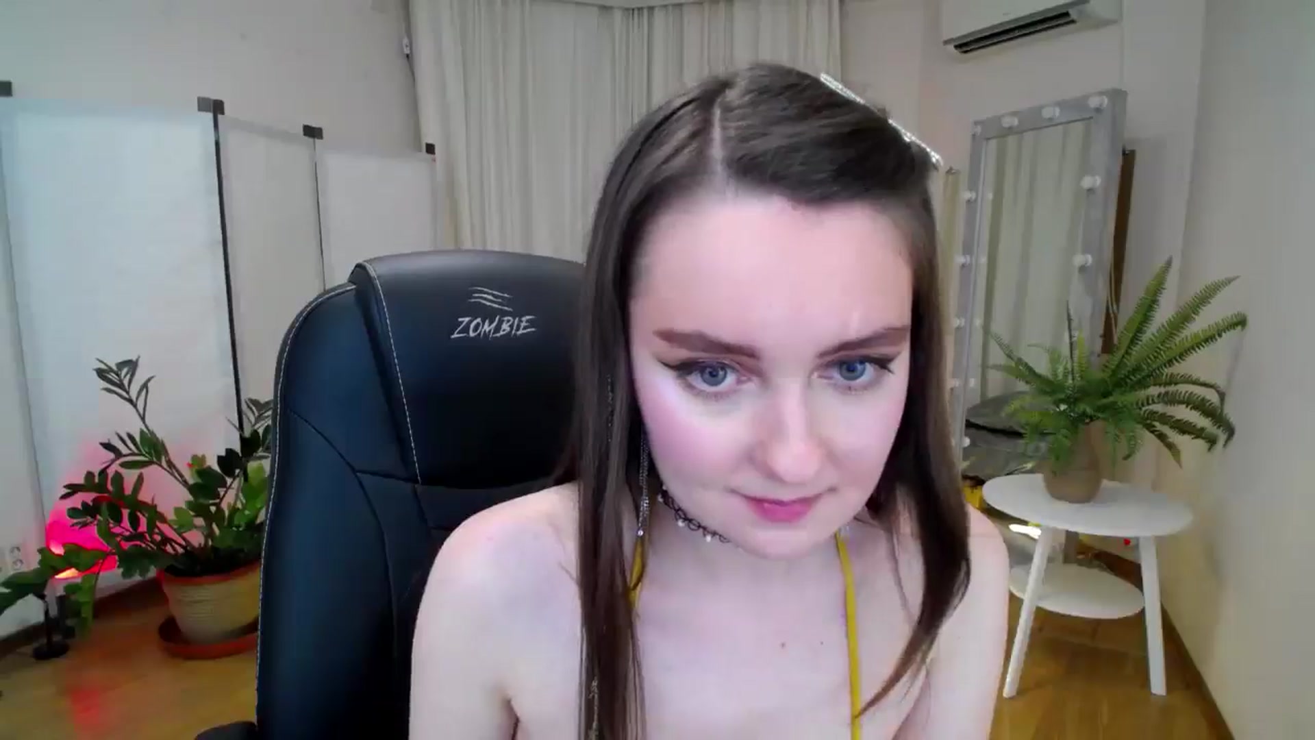Gallery image thumbnail from Milim_Nava's myfreecams stream on, 06/13/2025, 20:29 image 20 of 20