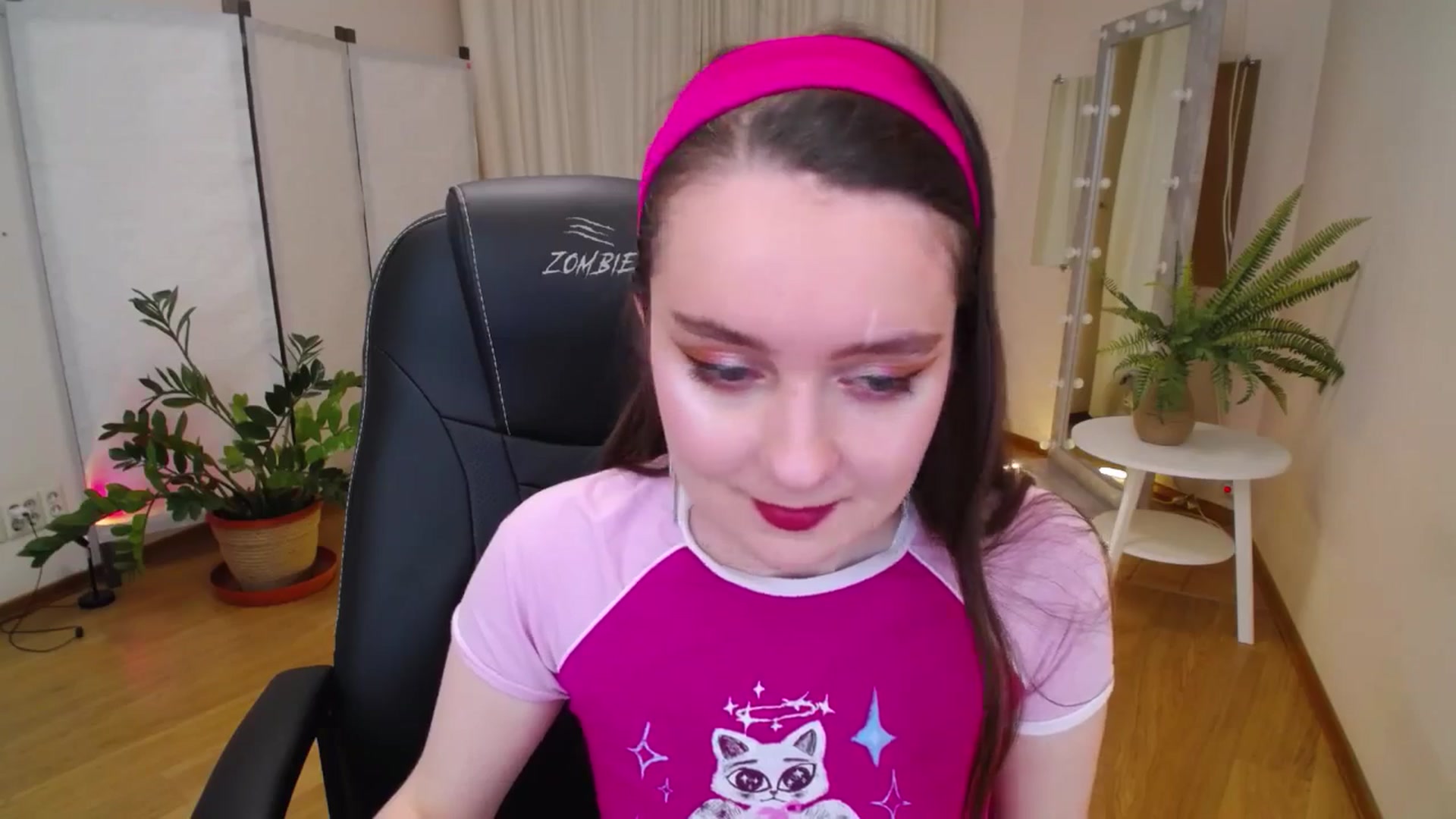 Gallery image thumbnail from Milim_Nava's myfreecams stream on, 06/15/2025, 18:58 image 6 of 20