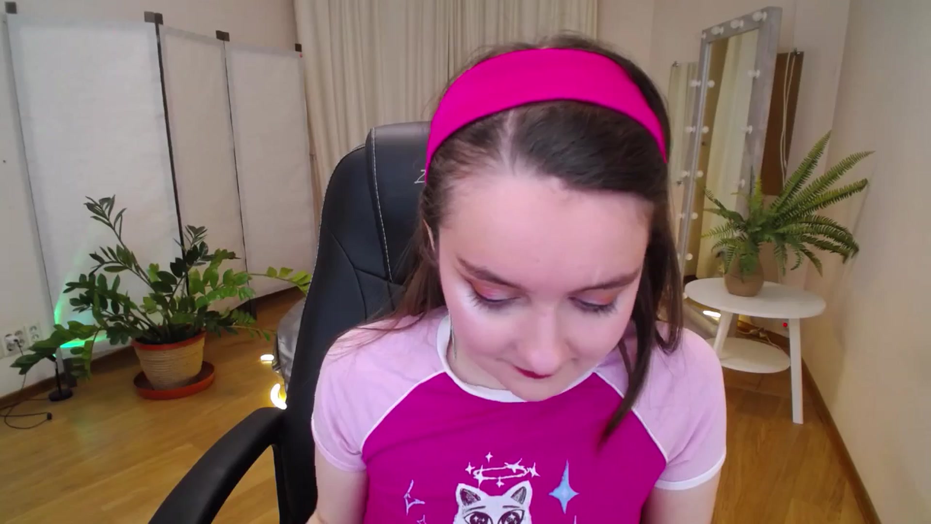 Gallery image thumbnail from Milim_Nava's myfreecams stream on, 06/15/2025, 19:49 image 20 of 20