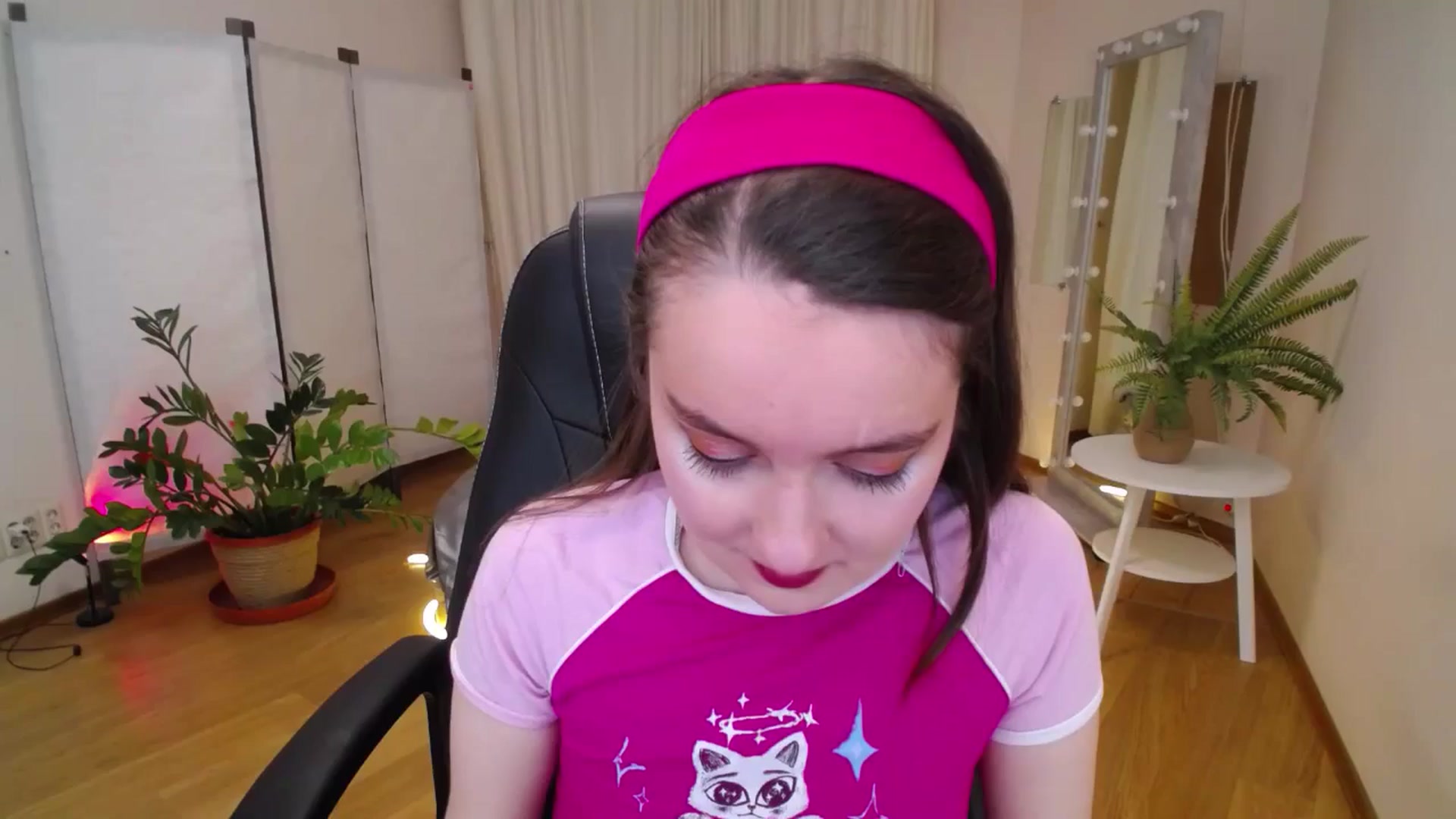 Gallery image thumbnail from Milim_Nava's myfreecams stream on, 06/15/2025, 19:49 image 15 of 20