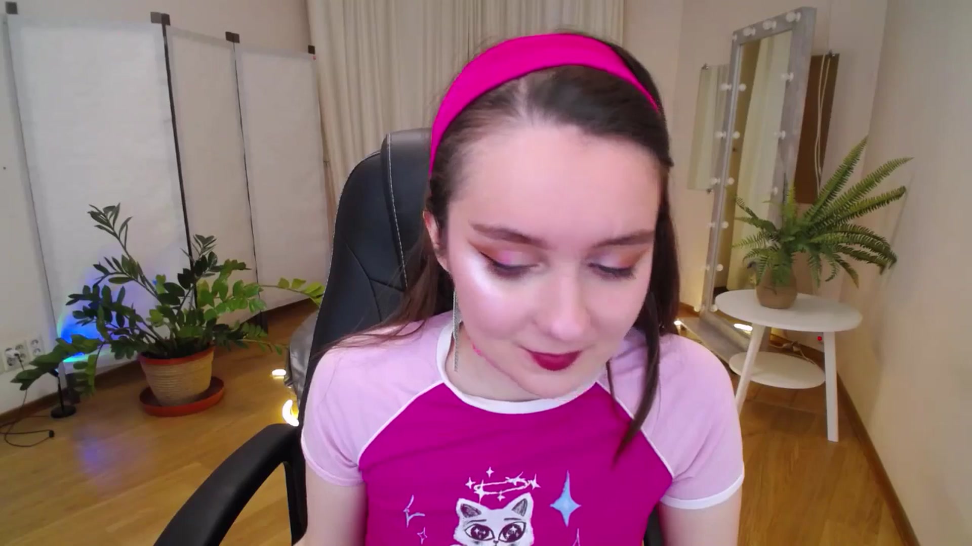 Gallery image thumbnail from Milim_Nava's myfreecams stream on, 06/15/2025, 19:49 image 14 of 20