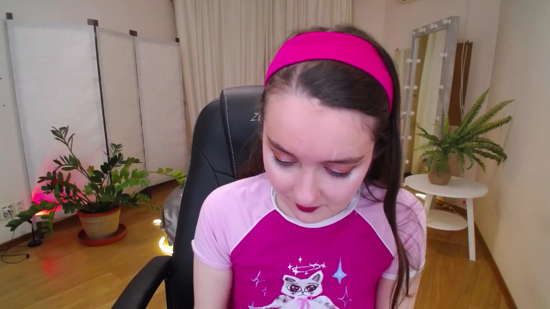Gallery image thumbnail from Milim_Nava's myfreecams stream on, 06/15/2025, 19:49 image 5 of 20