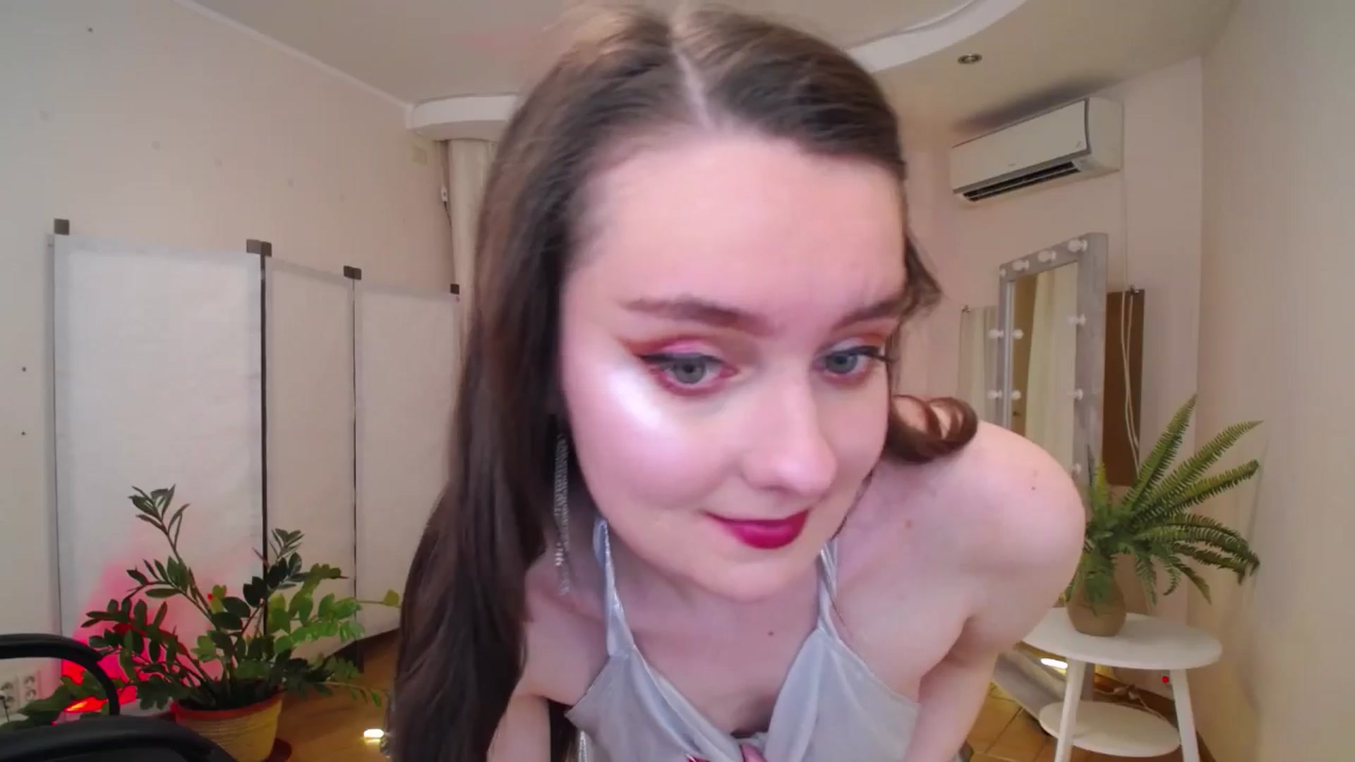 Gallery image thumbnail from Milim_Nava's myfreecams stream on, 06/15/2025, 20:21 image 19 of 20