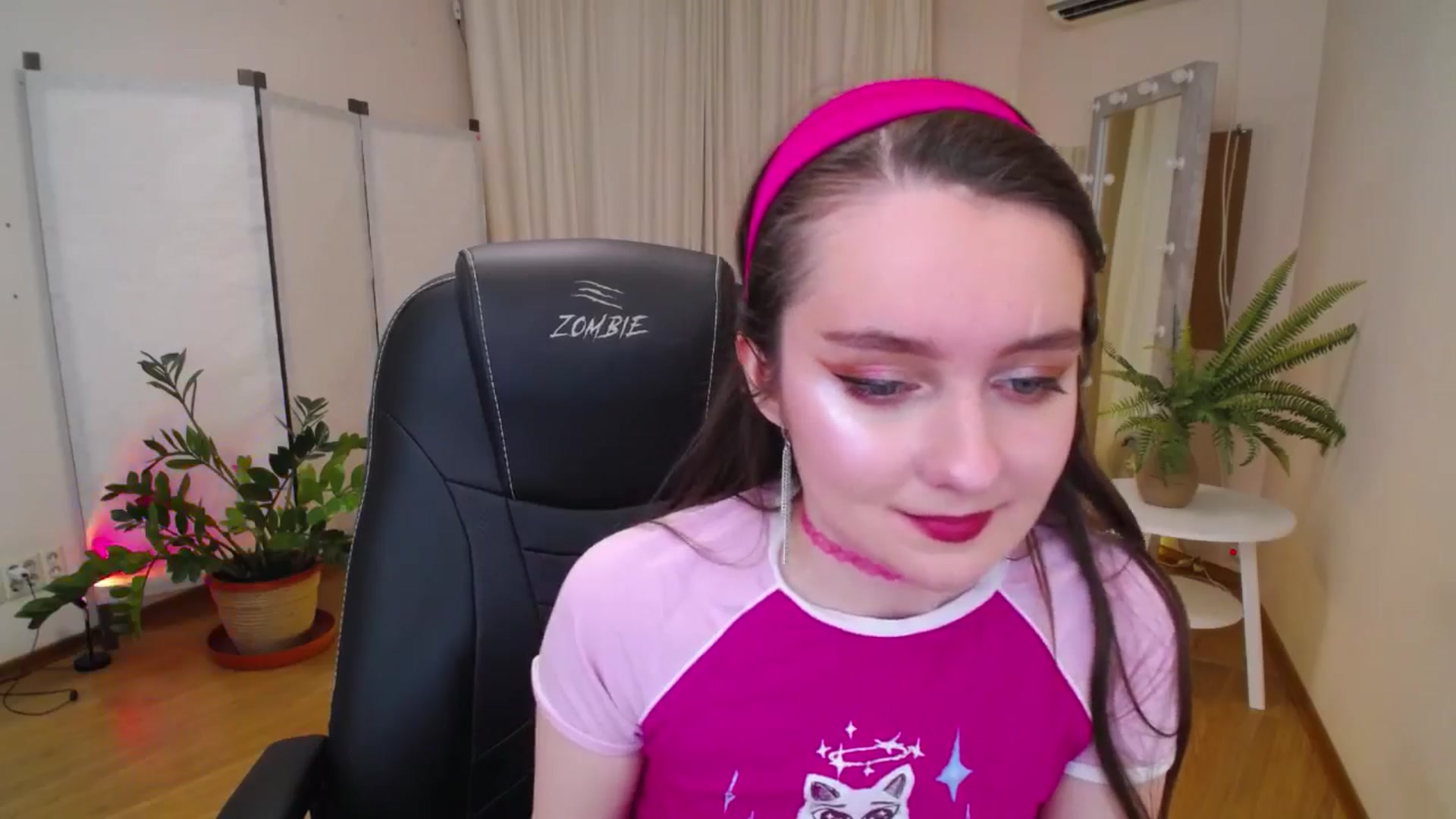Gallery image thumbnail from Milim_Nava's myfreecams stream on, 06/15/2025, 20:21 image 13 of 20