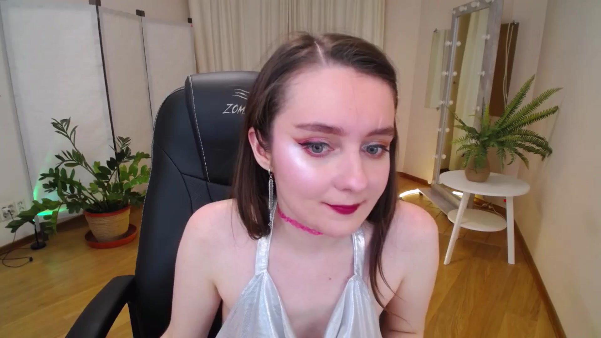 Gallery image thumbnail from Milim_Nava's myfreecams stream on, 06/15/2025, 21:35 image 11 of 20
