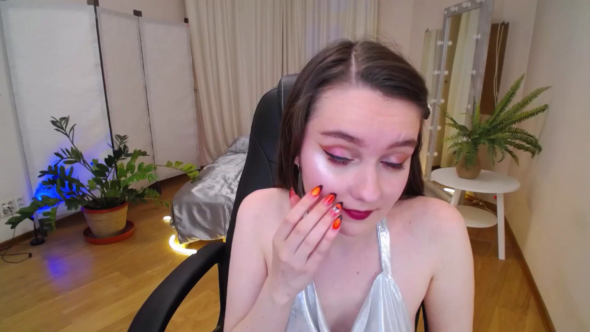 Gallery image thumbnail from Milim_Nava's myfreecams stream on, 06/15/2025, 21:35 image 15 of 20