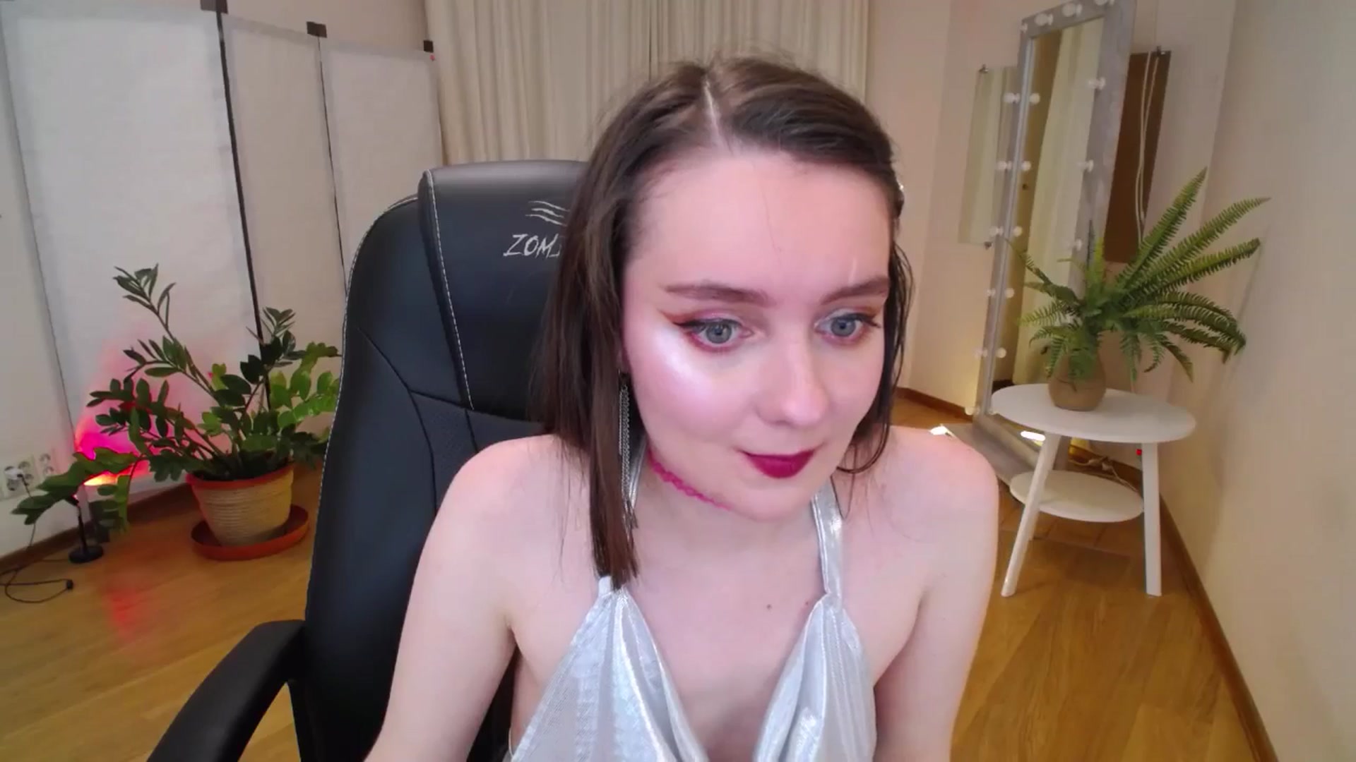 Gallery image thumbnail from Milim_Nava's myfreecams stream on, 06/15/2025, 21:35 image 12 of 20