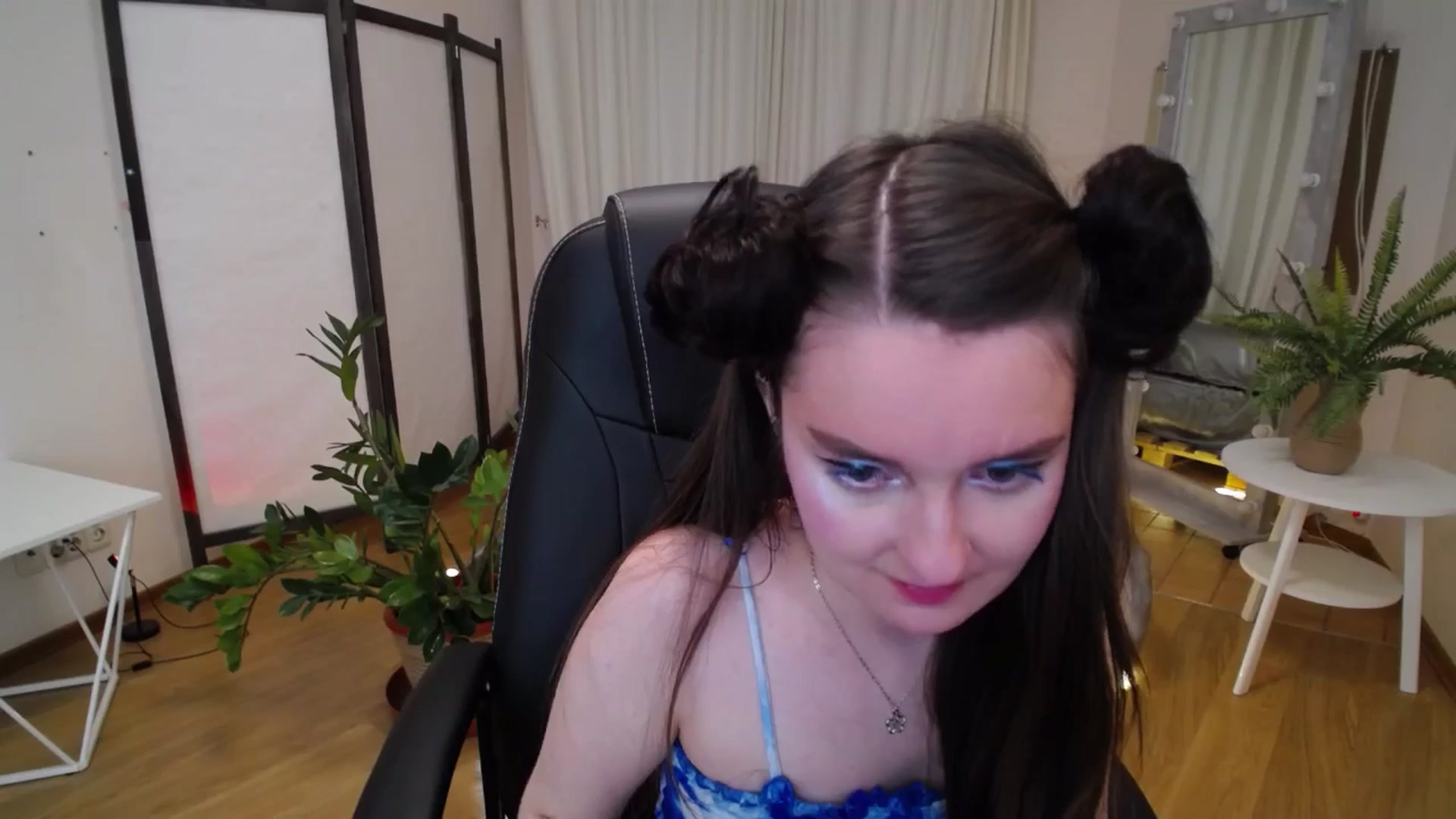 Gallery image thumbnail from Milim_Nava's myfreecams stream on, 06/19/2025, 05:49 image 7 of 20