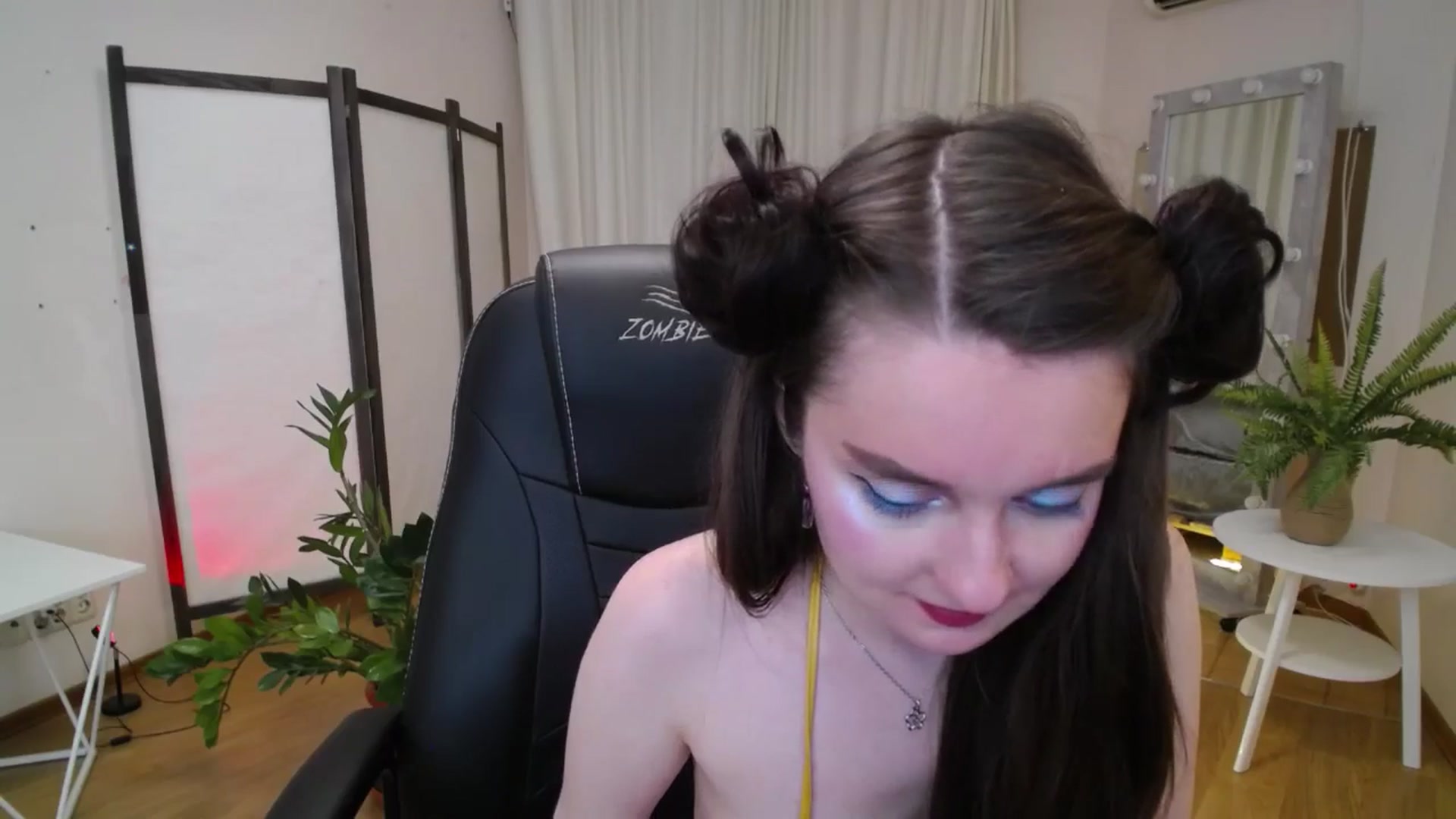 Gallery image thumbnail from Milim_Nava's myfreecams stream on, 06/19/2025, 08:38 image 16 of 20