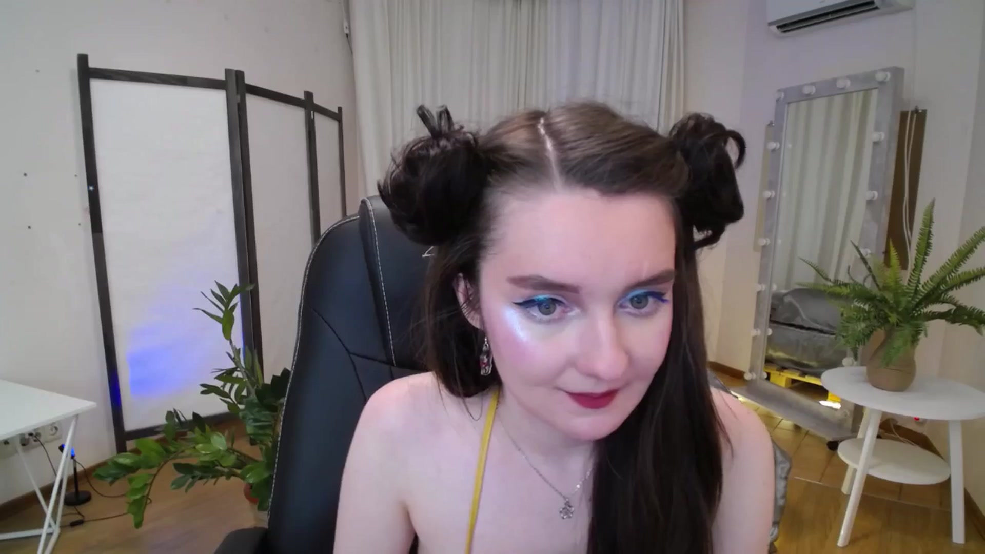 Gallery image thumbnail from Milim_Nava's myfreecams stream on, 06/19/2025, 08:38 image 9 of 20
