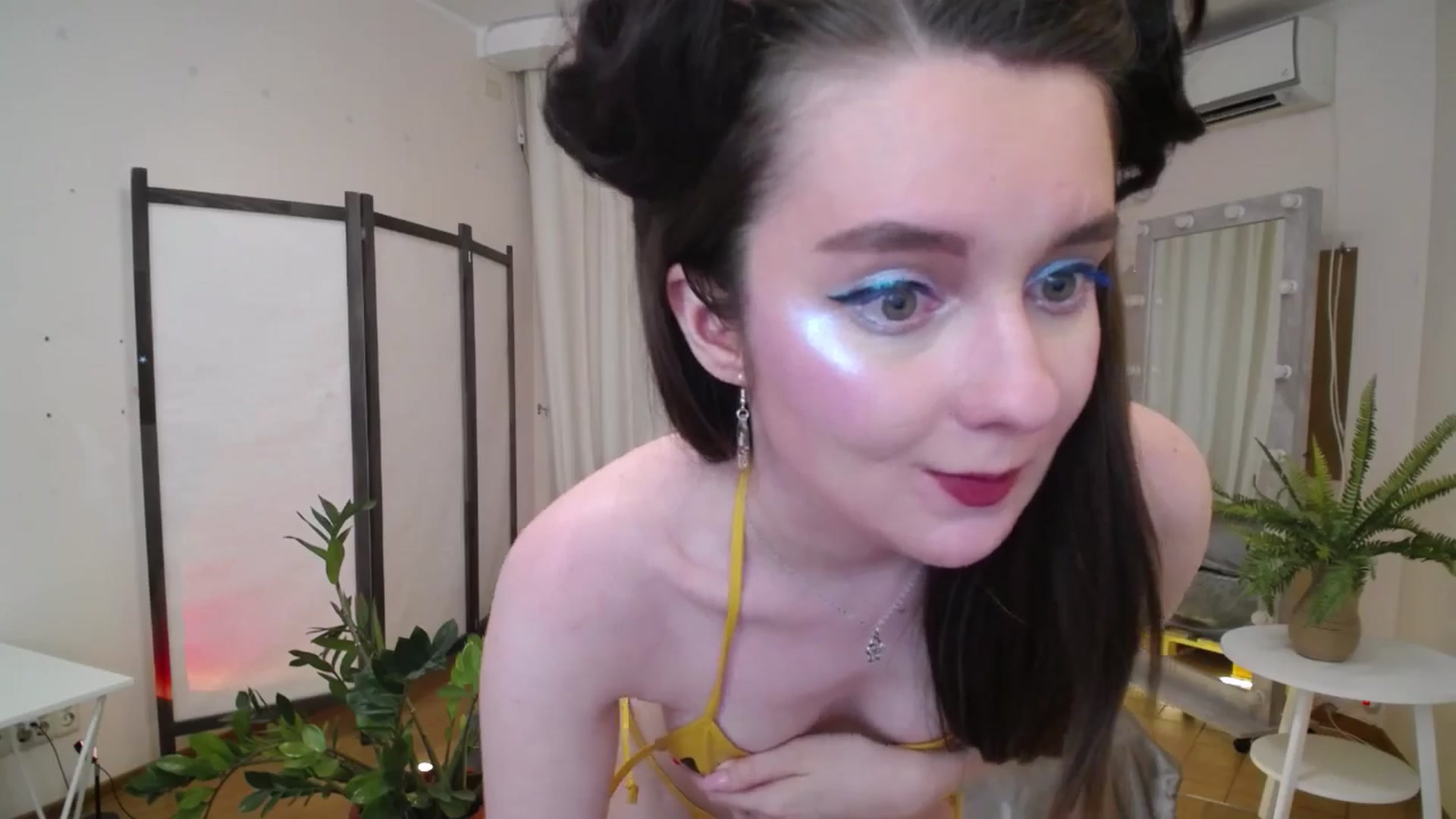 Gallery image thumbnail from Milim_Nava's myfreecams stream on, 06/19/2025, 08:38 image 3 of 20