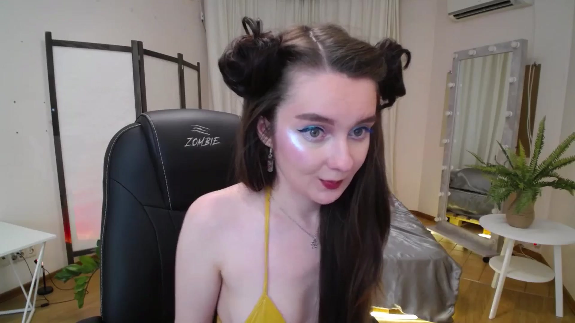 Gallery image thumbnail from Milim_Nava's myfreecams stream on, 06/19/2025, 08:38 image 11 of 20