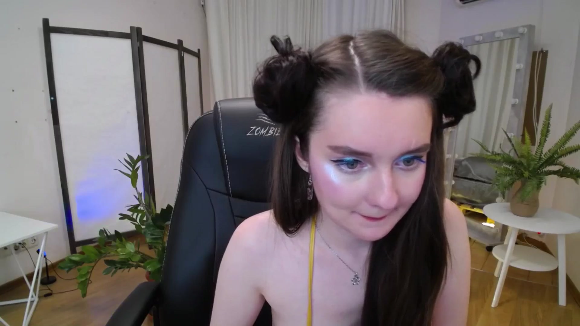 Gallery image thumbnail from Milim_Nava's myfreecams stream on, 06/19/2025, 08:38 image 15 of 20