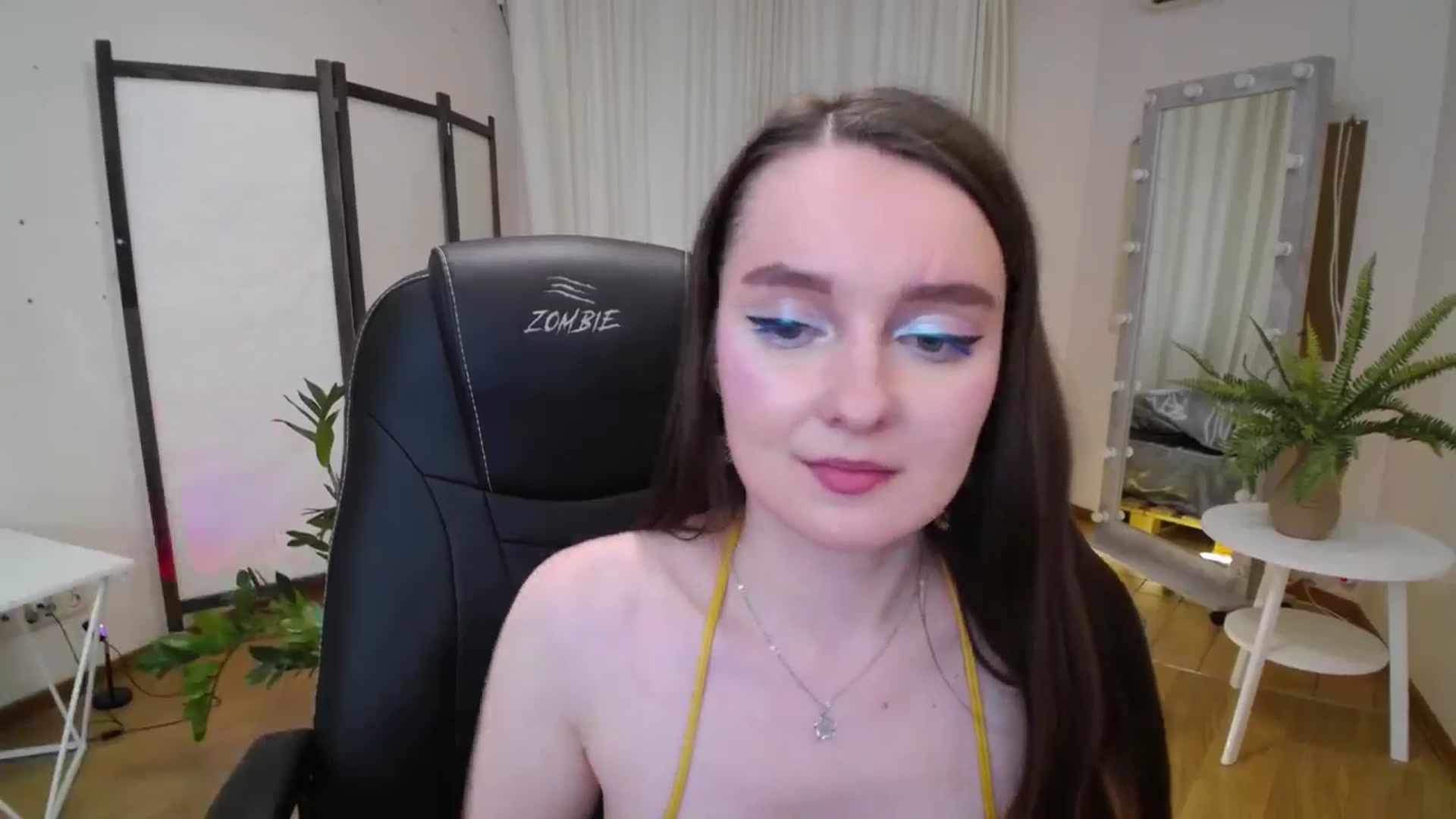 Gallery image thumbnail from Milim_Nava's myfreecams stream on, 06/19/2025, 10:04 image 11 of 20