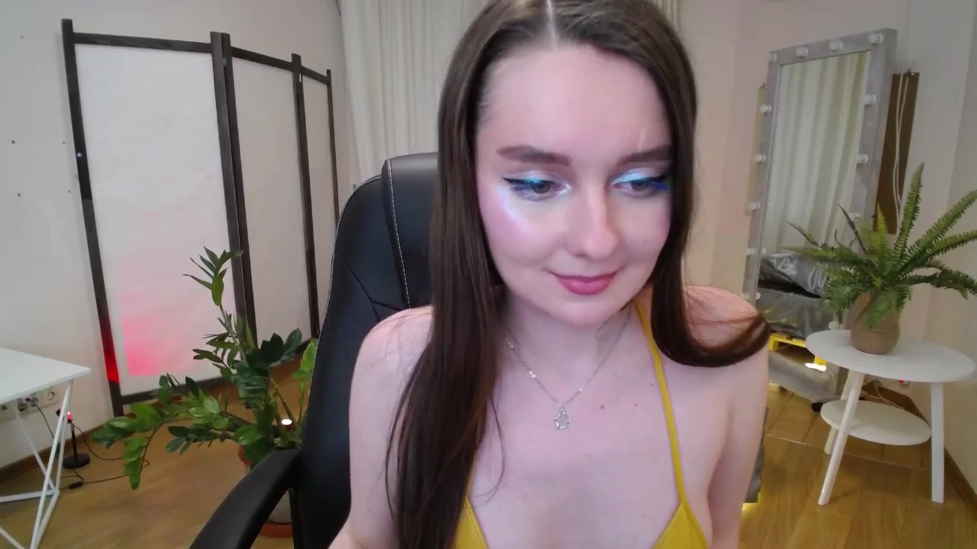 Gallery image thumbnail from Milim_Nava's myfreecams stream on, 06/19/2025, 10:04 image 18 of 20