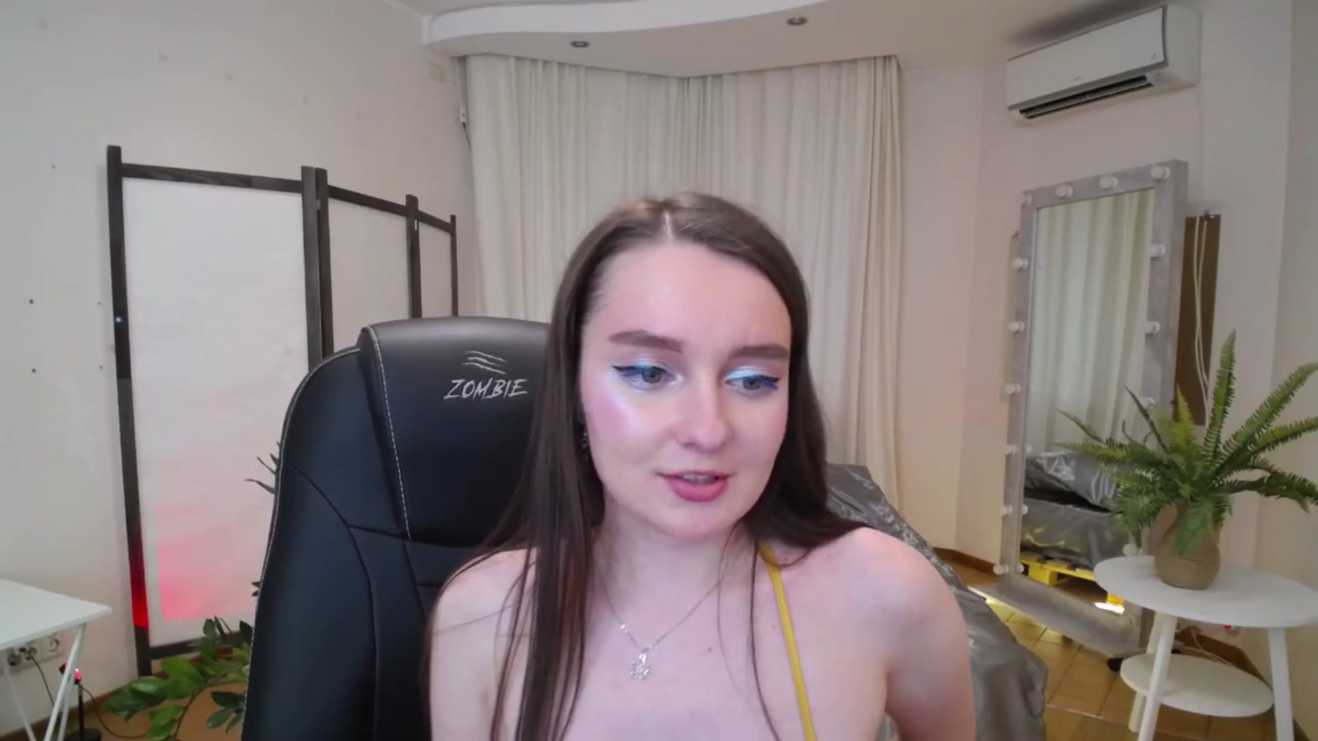 Gallery image thumbnail from Milim_Nava's myfreecams stream on, 06/19/2025, 10:04 image 8 of 20