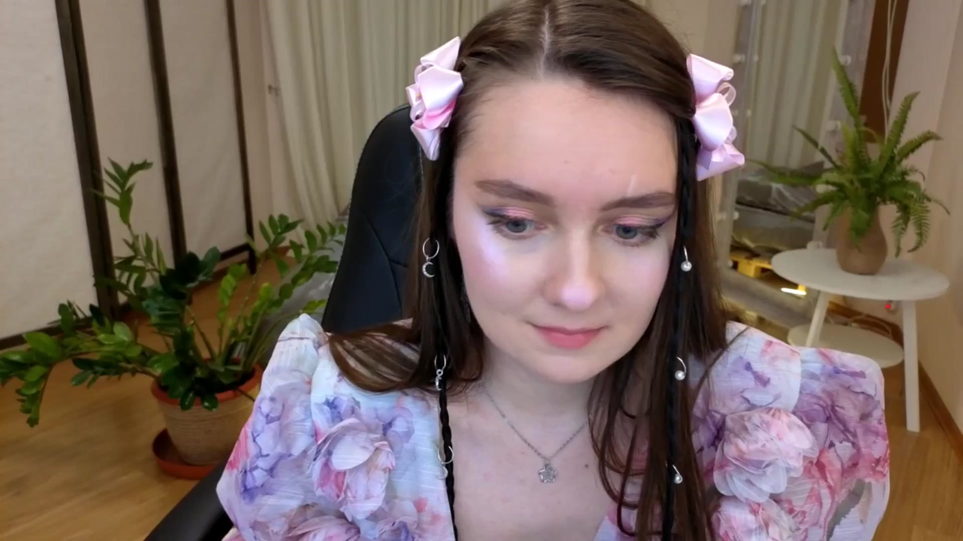 Gallery image thumbnail from Milim_Nava's myfreecams stream on, 06/22/2025, 18:31 image 9 of 20