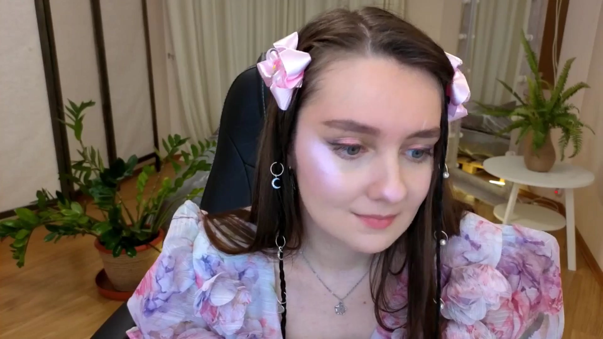 Gallery image thumbnail from Milim_Nava's myfreecams stream on, 06/22/2025, 18:31 image 10 of 20