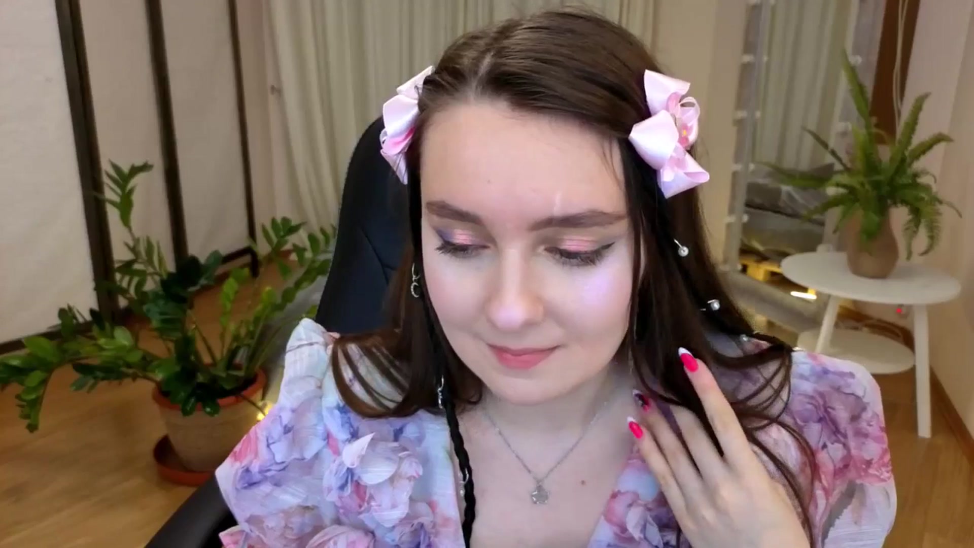 Gallery image thumbnail from Milim_Nava's myfreecams stream on, 06/22/2025, 18:31 image 17 of 20