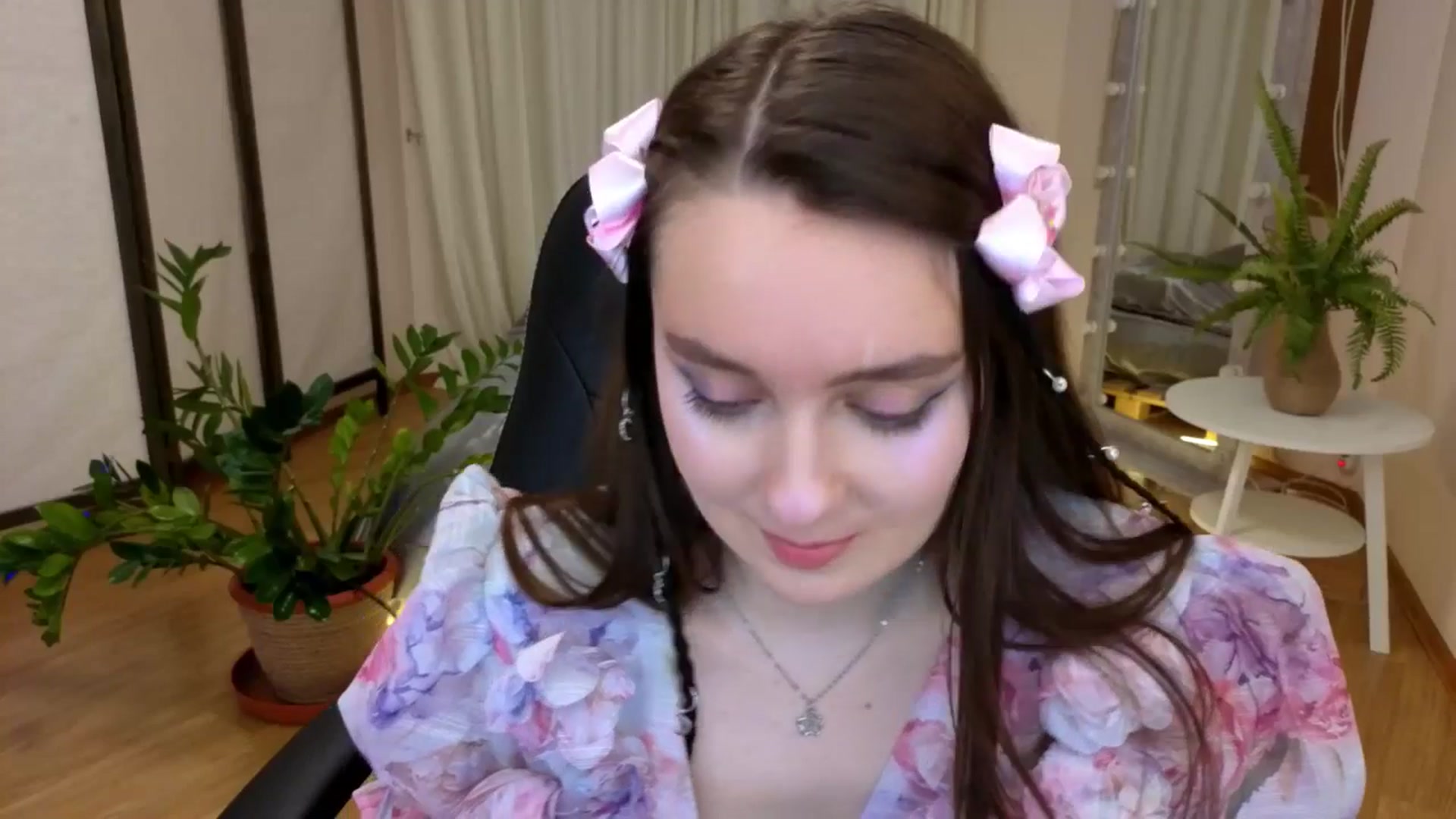Gallery image thumbnail from Milim_Nava's myfreecams stream on, 06/22/2025, 18:31 image 15 of 20