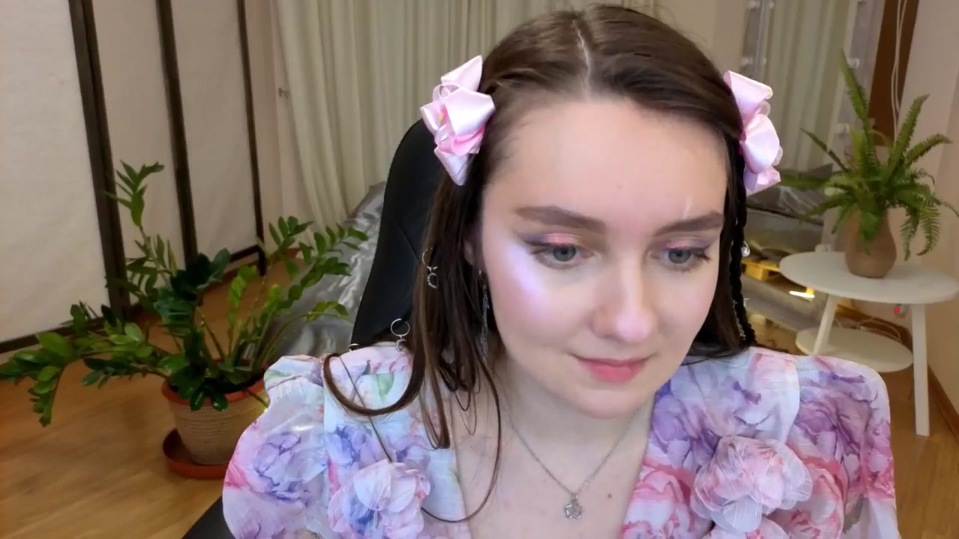 Gallery image thumbnail from Milim_Nava's myfreecams stream on, 06/22/2025, 19:27 image 10 of 20