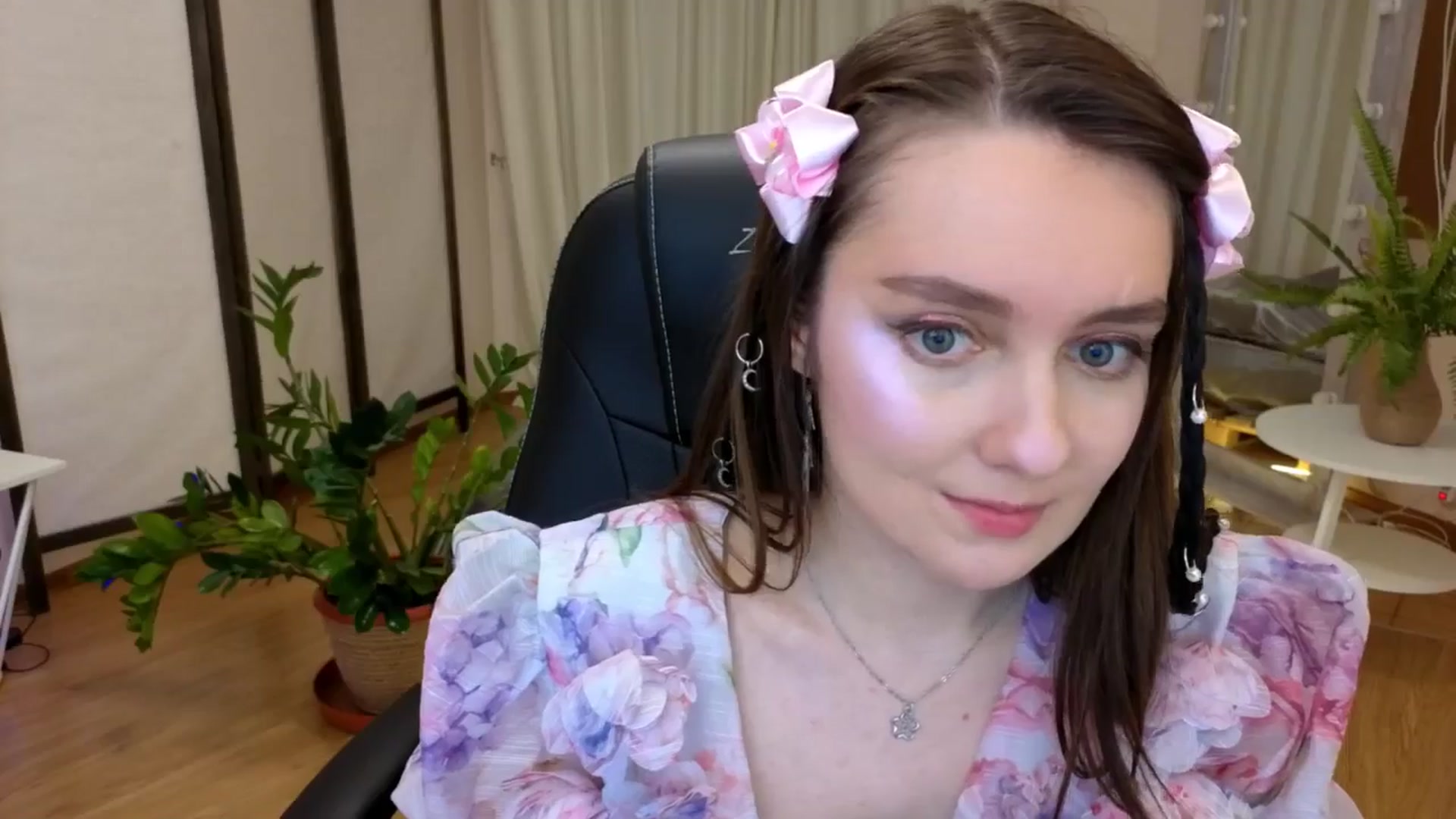 Gallery image thumbnail from Milim_Nava's myfreecams stream on, 06/22/2025, 19:27 image 20 of 20