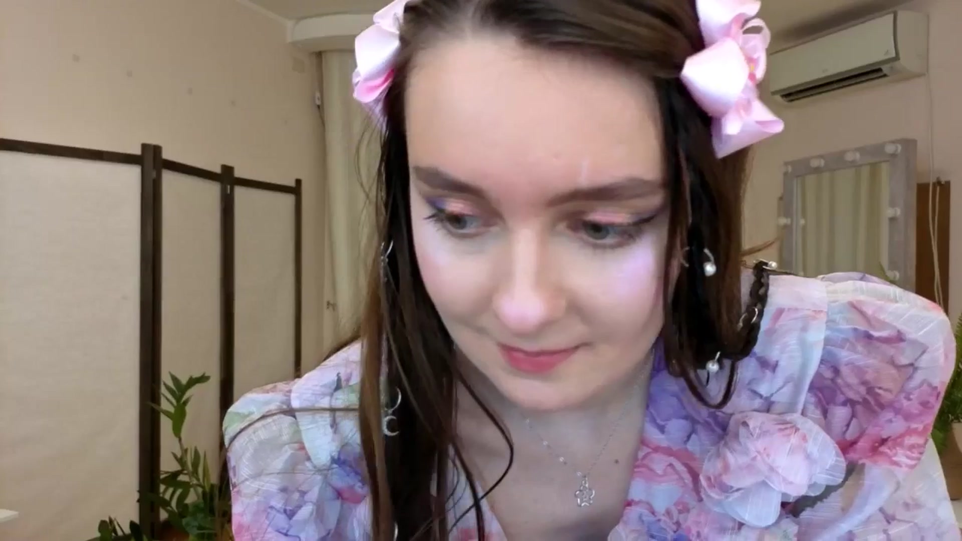 Gallery image thumbnail from Milim_Nava's myfreecams stream on, 06/22/2025, 19:27 image 15 of 20