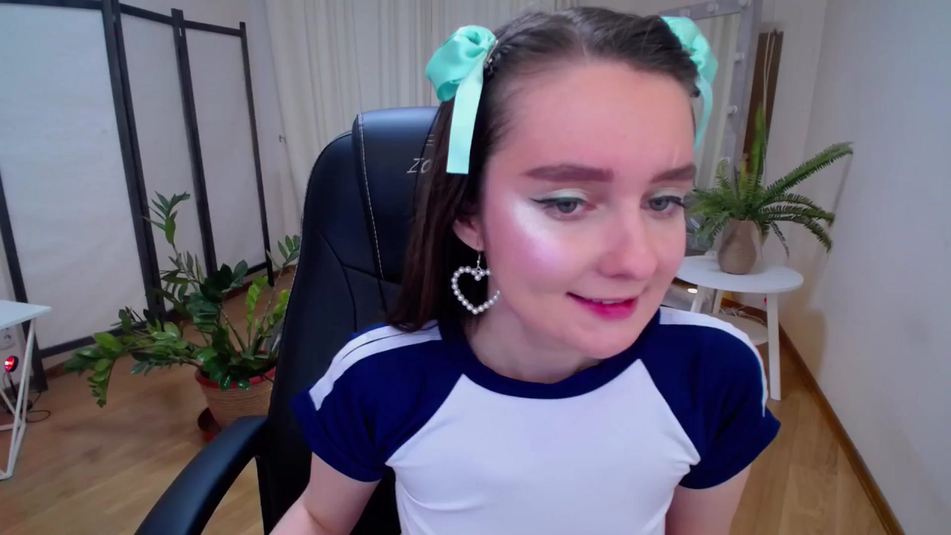 Gallery image thumbnail from Milim_Nava's myfreecams stream on, 06/24/2025, 07:06 image 13 of 20