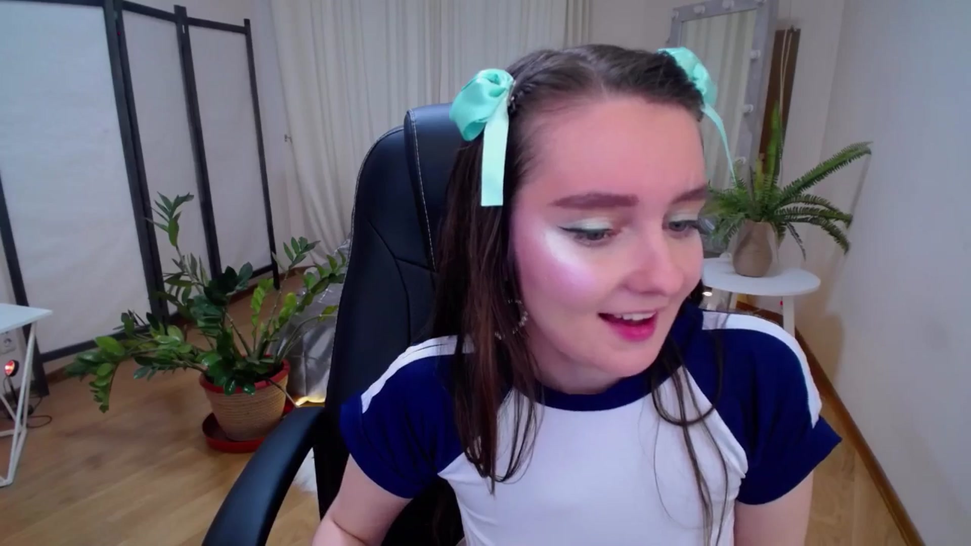 Gallery image thumbnail from Milim_Nava's myfreecams stream on, 06/24/2025, 07:06 image 19 of 20