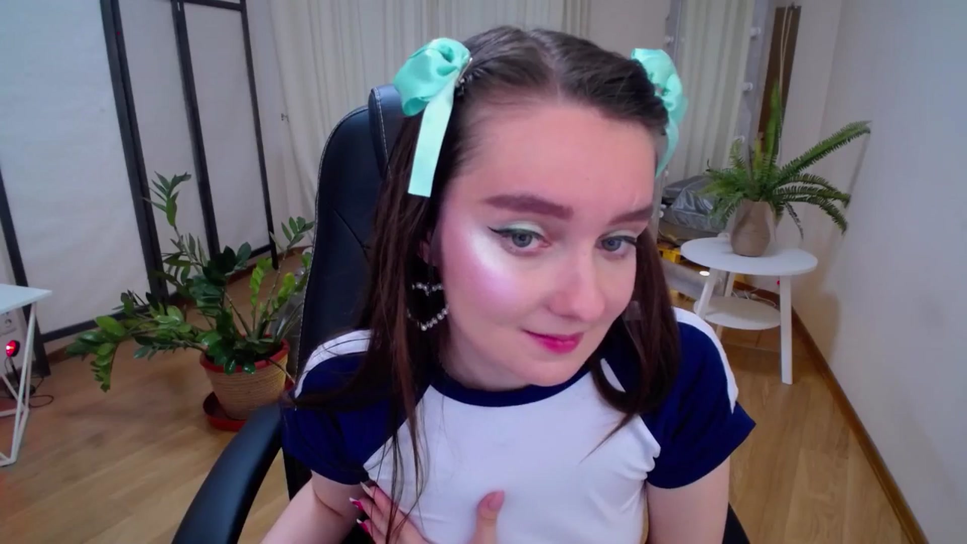 Gallery image thumbnail from Milim_Nava's myfreecams stream on, 06/24/2025, 07:06 image 8 of 20