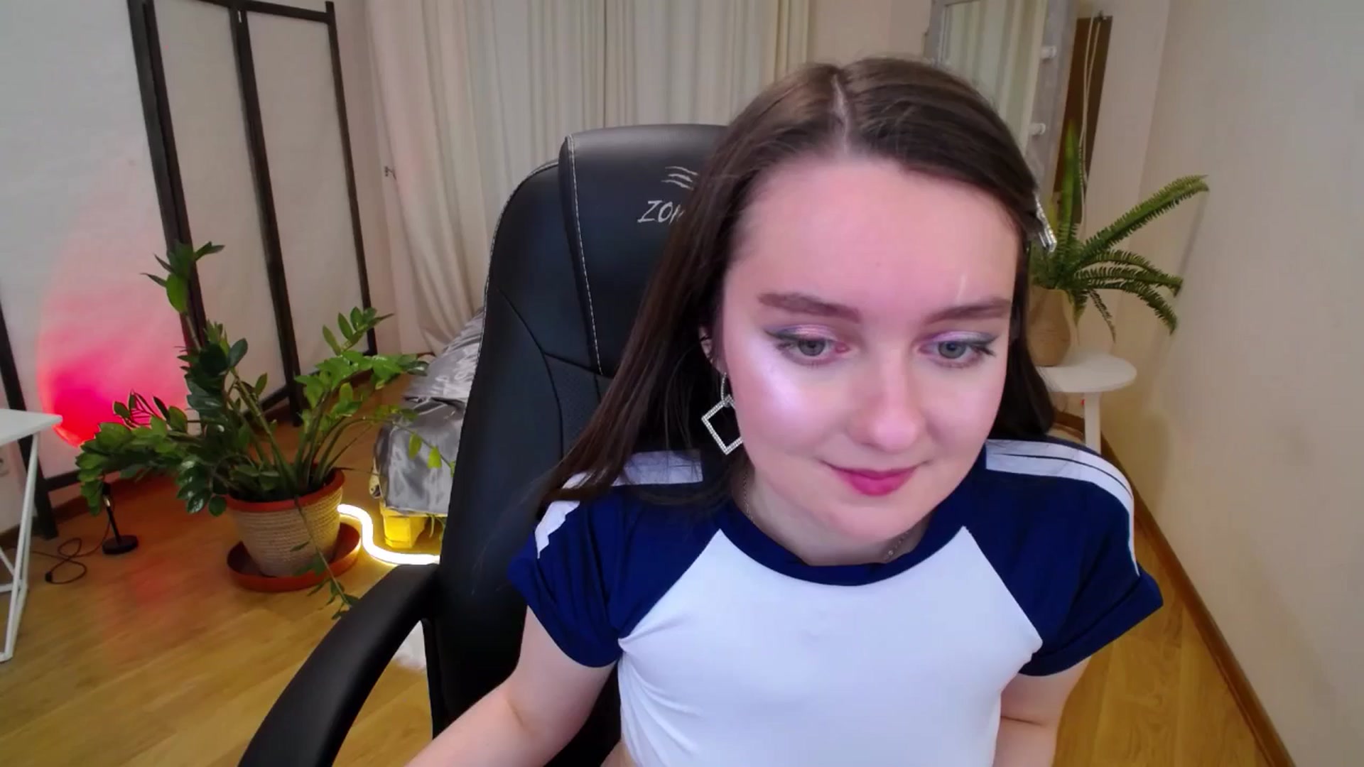 Gallery image thumbnail from Milim_Nava's myfreecams stream on, 06/26/2025, 05:51 image 16 of 20