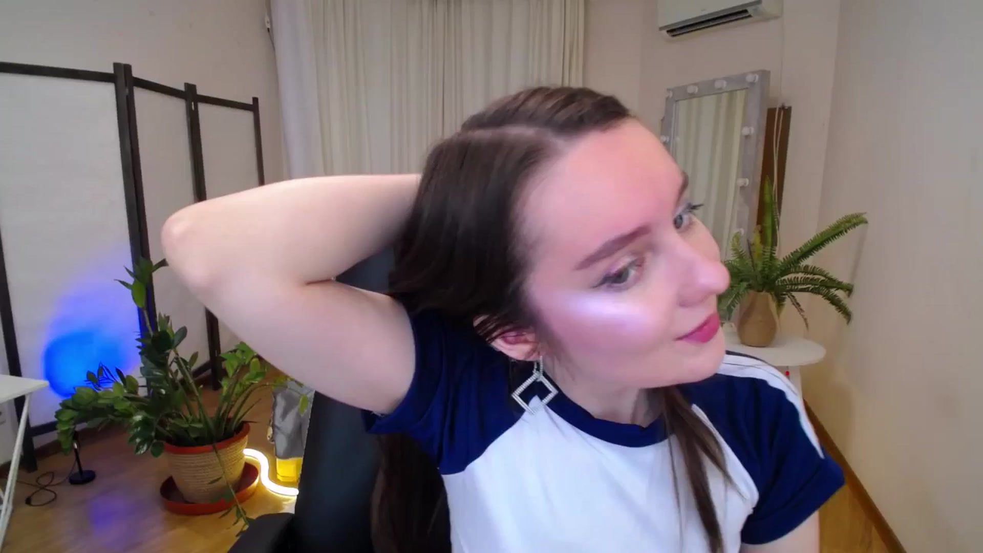 Gallery image thumbnail from Milim_Nava's myfreecams stream on, 06/26/2025, 05:51 image 1 of 20