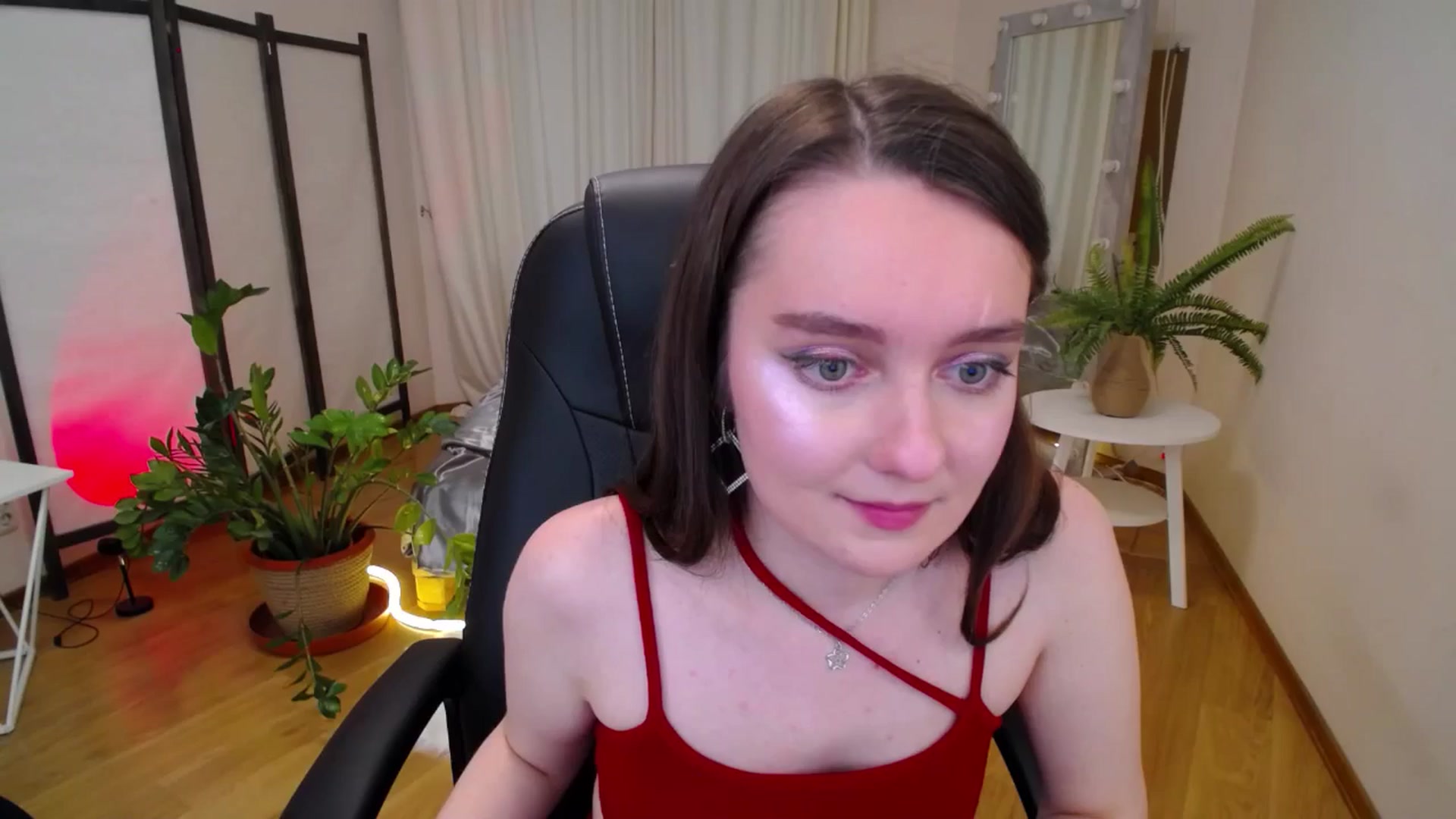 Gallery image thumbnail from Milim_Nava's myfreecams stream on, 06/26/2025, 08:35 image 19 of 20