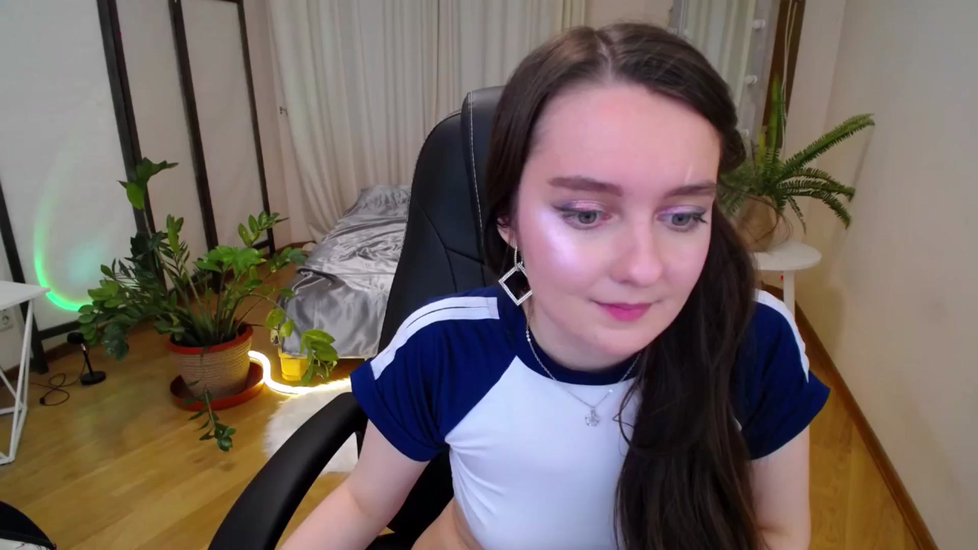 Gallery image thumbnail from Milim_Nava's myfreecams stream on, 06/26/2025, 08:35 image 1 of 20