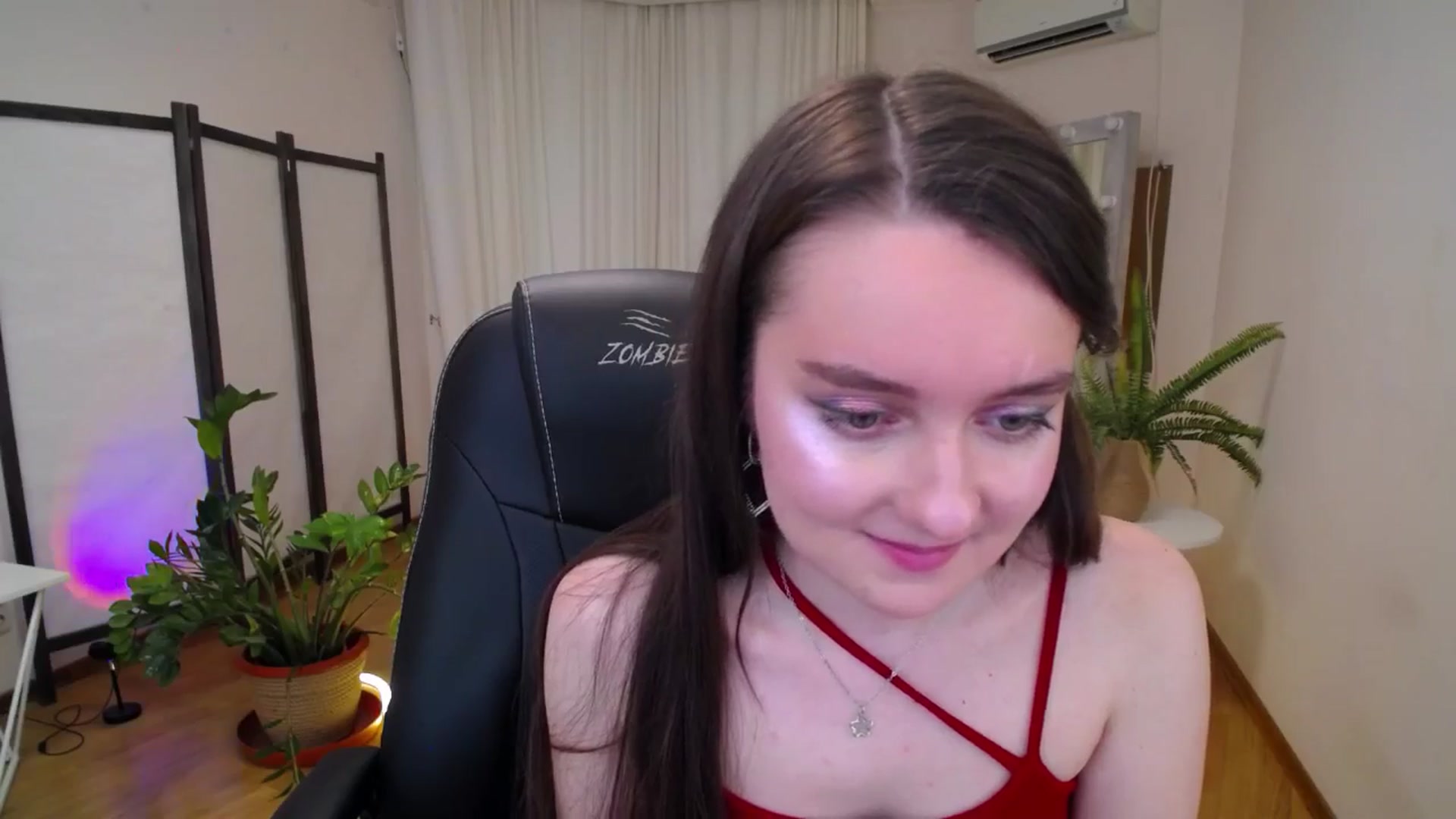 Gallery image thumbnail from Milim_Nava's myfreecams stream on, 06/26/2025, 10:31 image 2 of 20