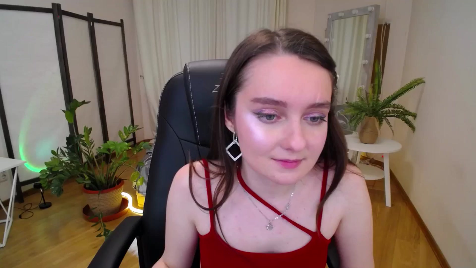Gallery image thumbnail from Milim_Nava's myfreecams stream on, 06/26/2025, 10:31 image 19 of 20