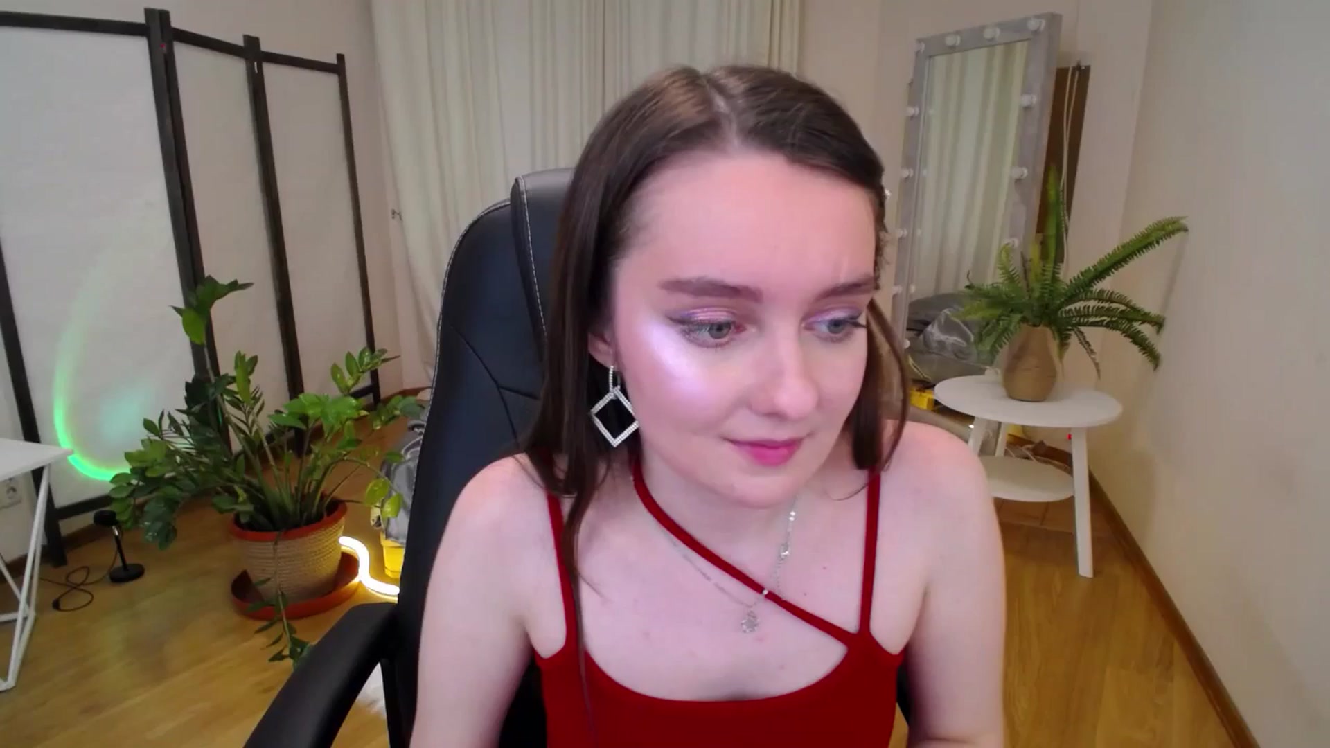 Gallery image thumbnail from Milim_Nava's myfreecams stream on, 06/26/2025, 10:31 image 18 of 20